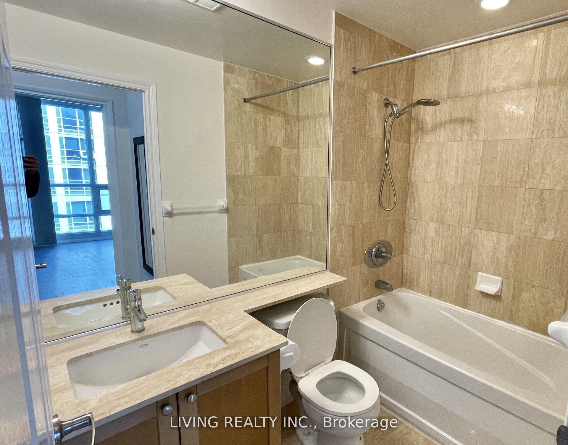 761 Bay Street Unit 3212 photo 9