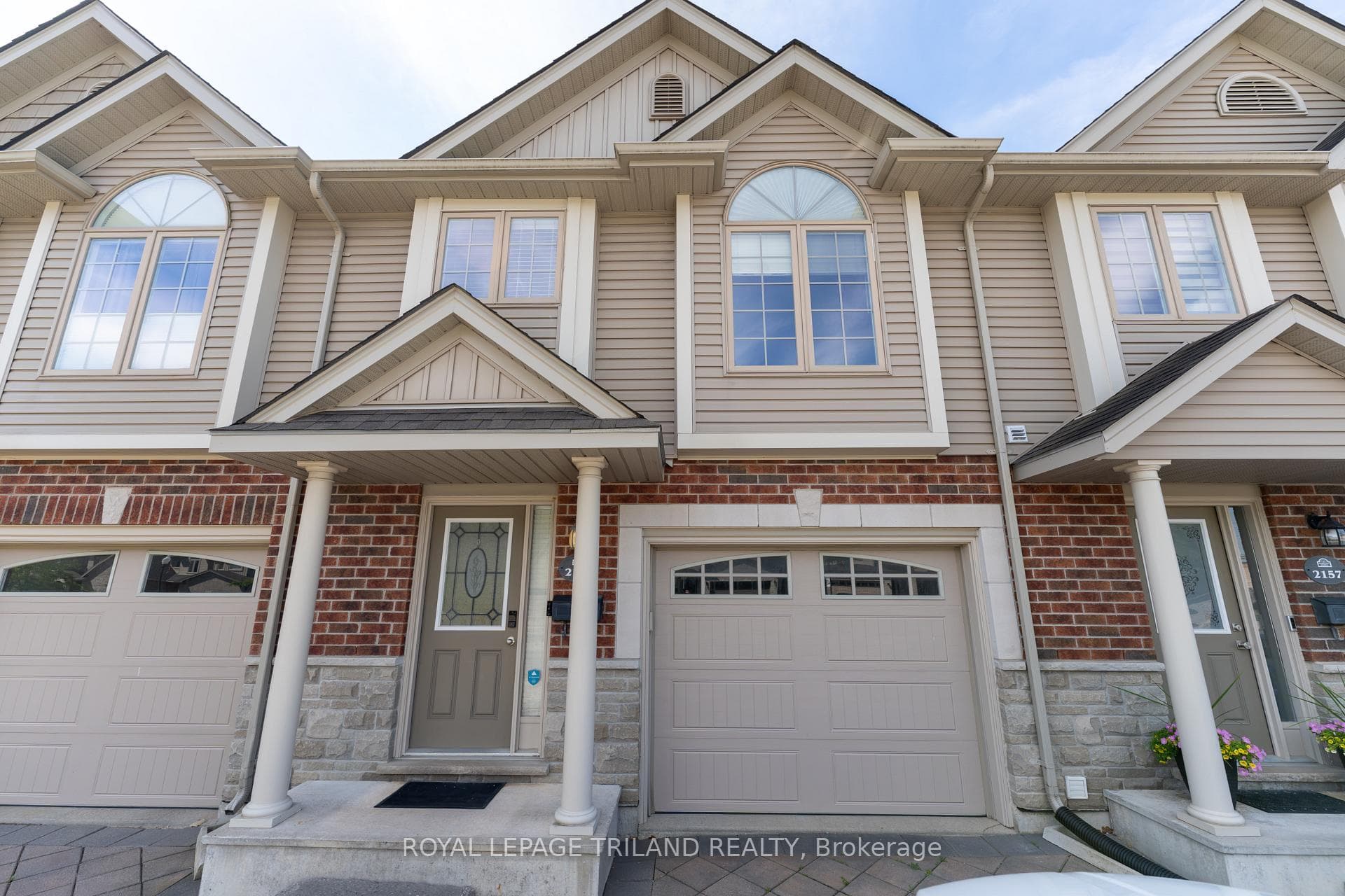 2153 NORTH ROUTLEDGE Park Unit 38 photo 1