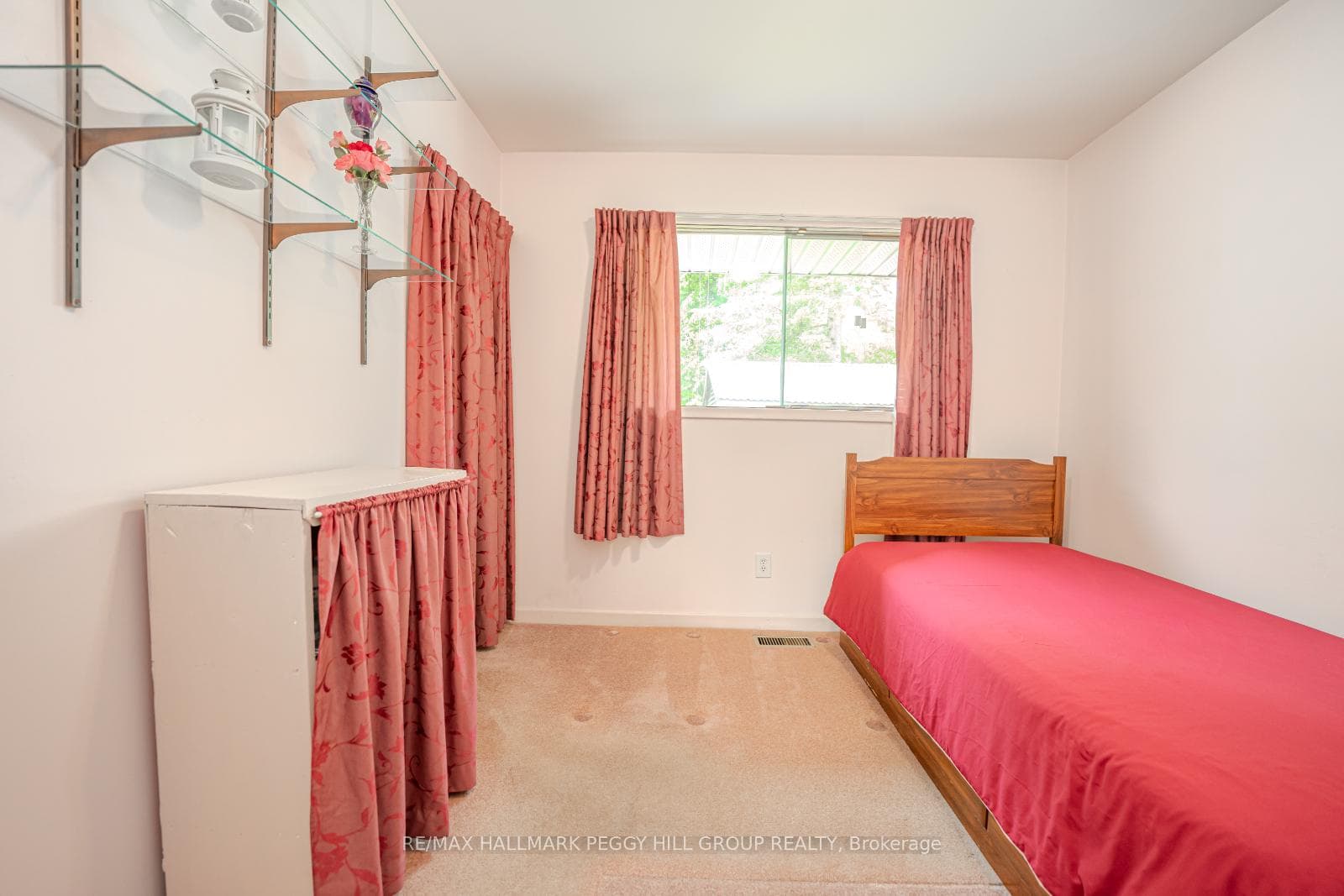 2420 Wallace Avenue photo 9
