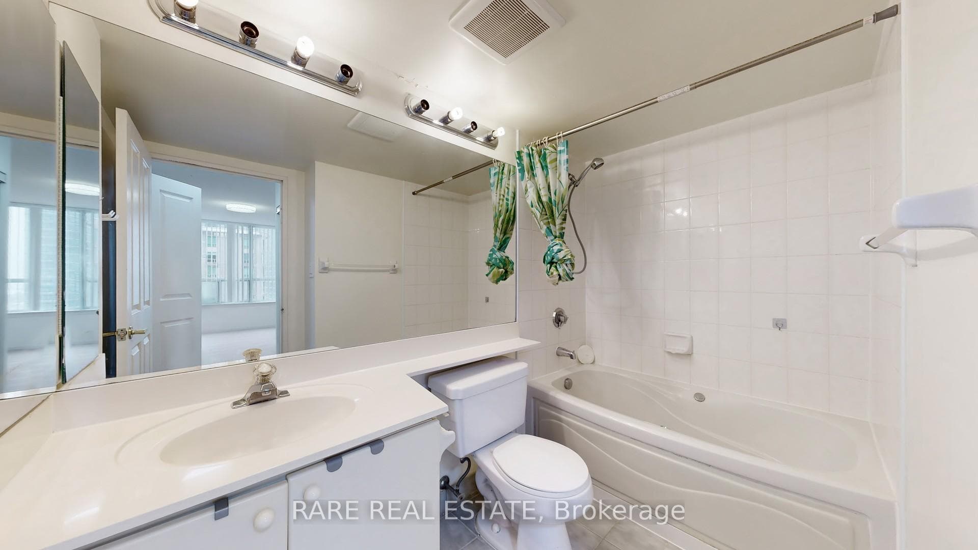 88 Corporate Drive Unit 1803 photo 23