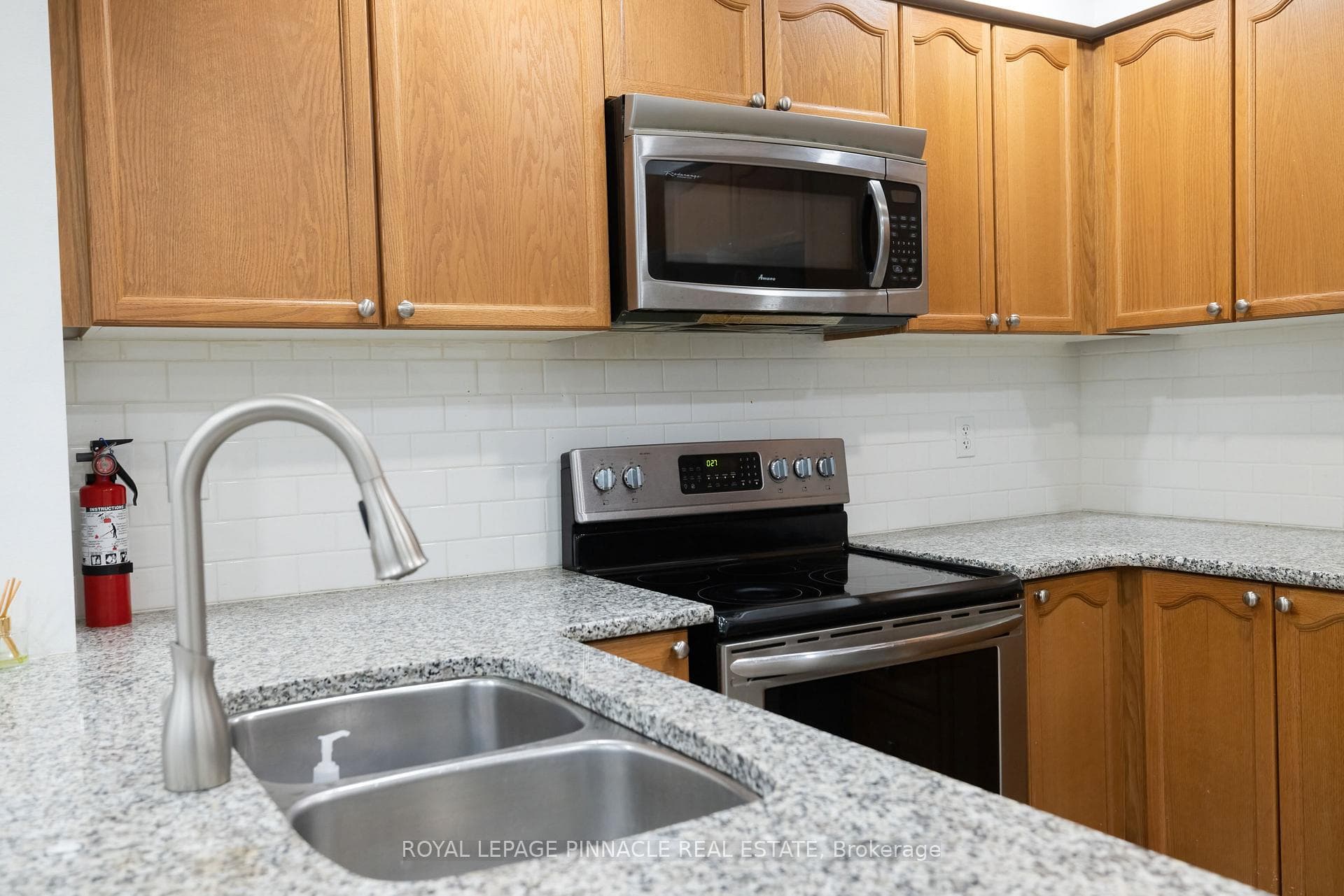 17 Thornharrold Street photo 5
