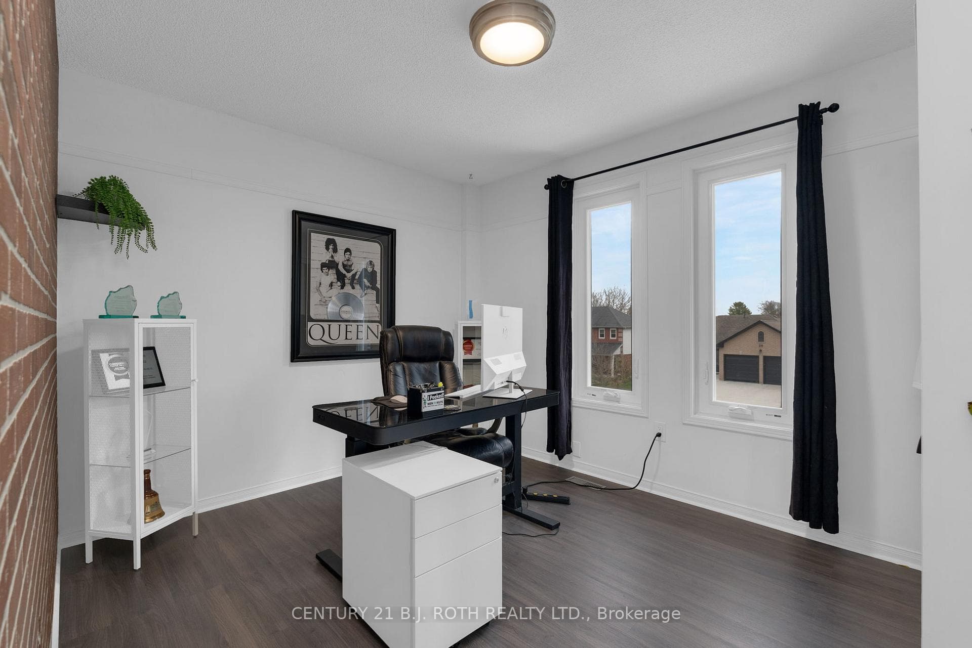 30 Frontier Avenue photo 19