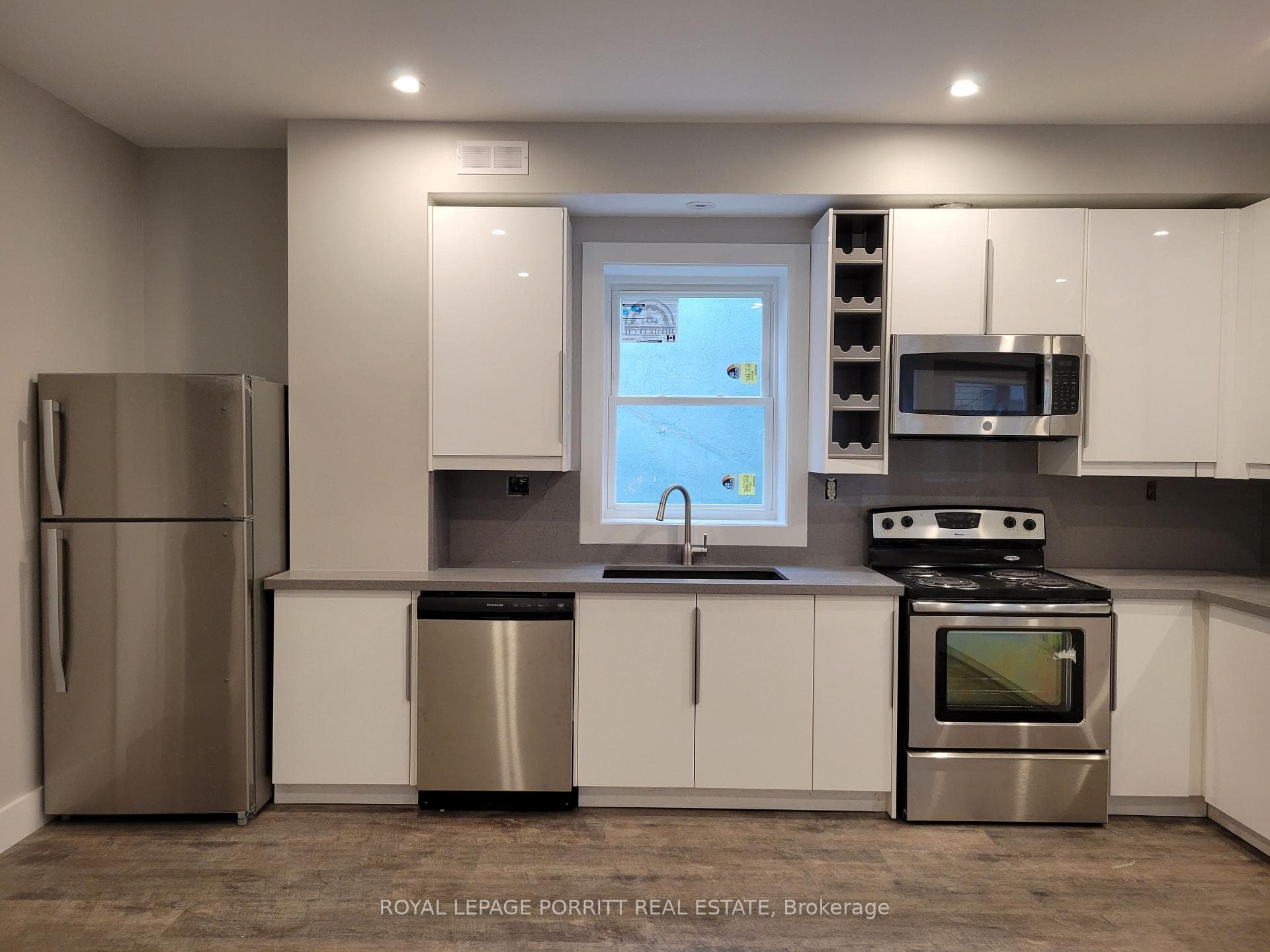 333 Silverthorn Avenue Unit 1 photo 6