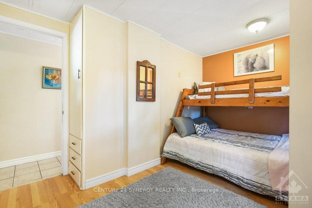 15 MAPLEWOOD Street photo 16