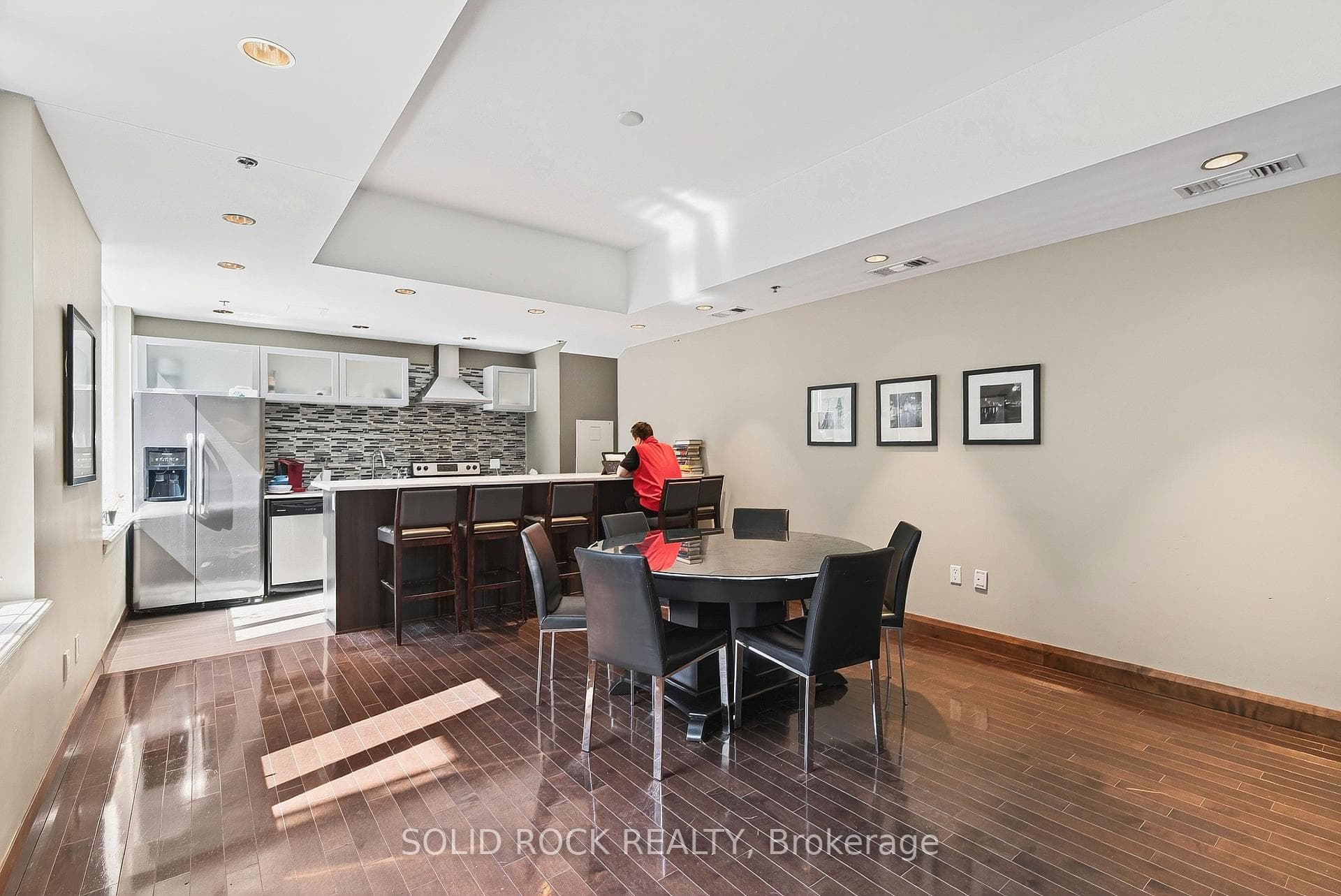 238 Besserer Street Unit 703 photo 30