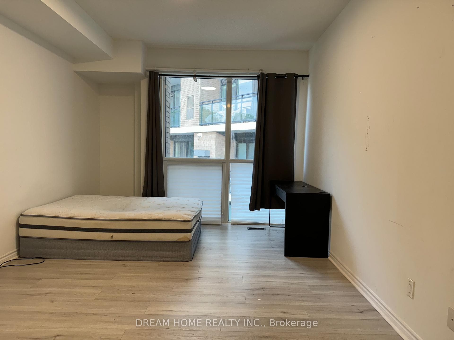 3 Falaise Road Unit A1 photo 2