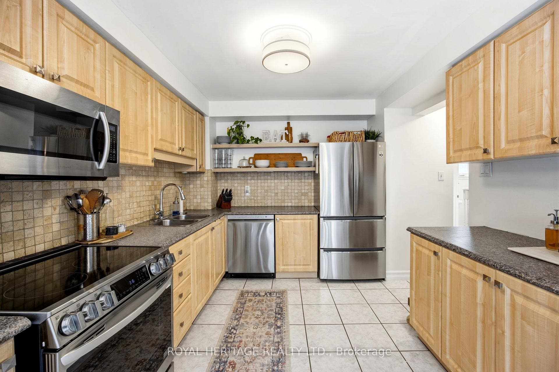 27 Heaver Drive photo 13