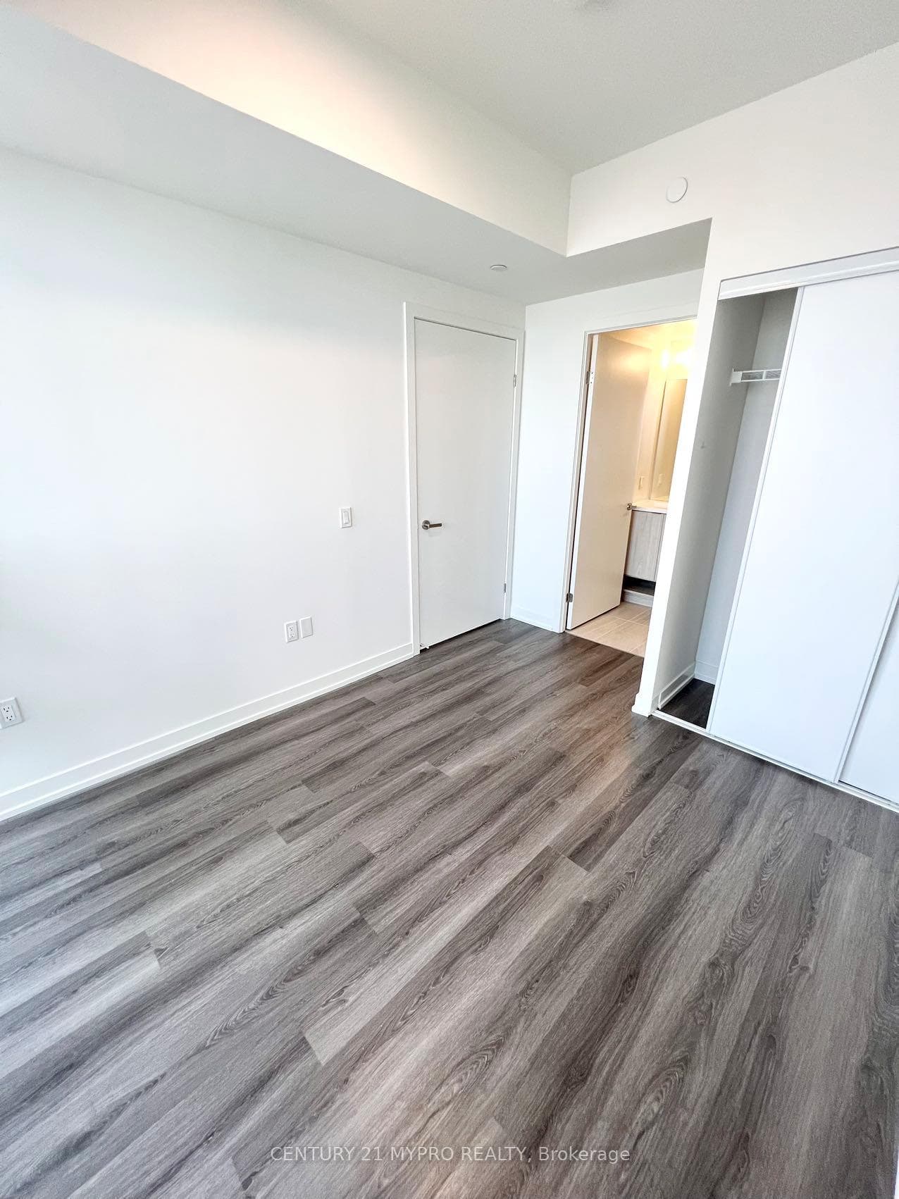 138 Downes Street Unit 6502 photo 7