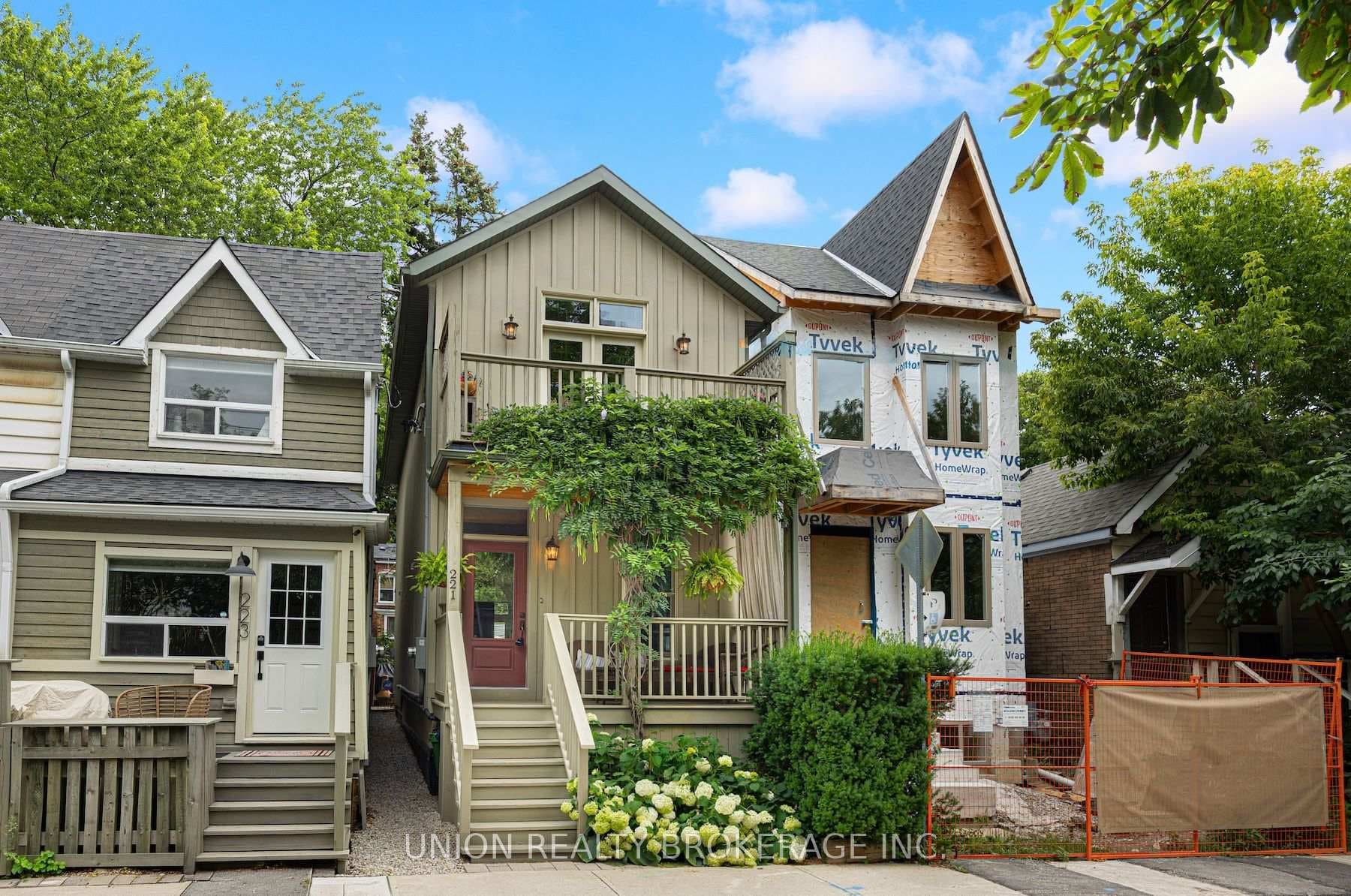 221 Craven Road photo 1