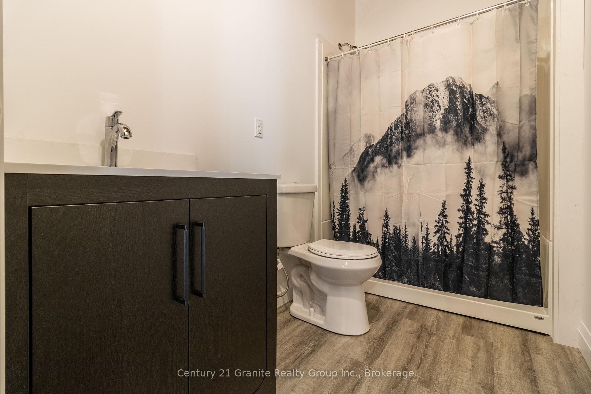 Lower Level 3-Piece Bathroom