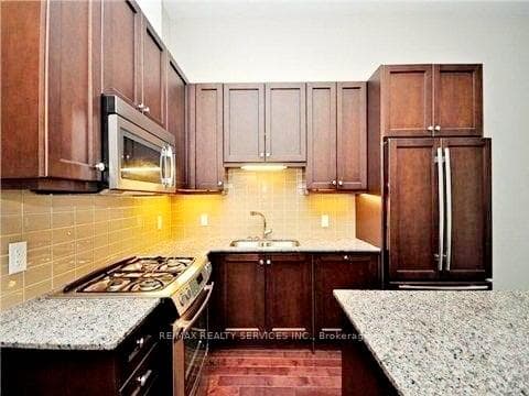 11 Bronte Road Unit 102 photo 5