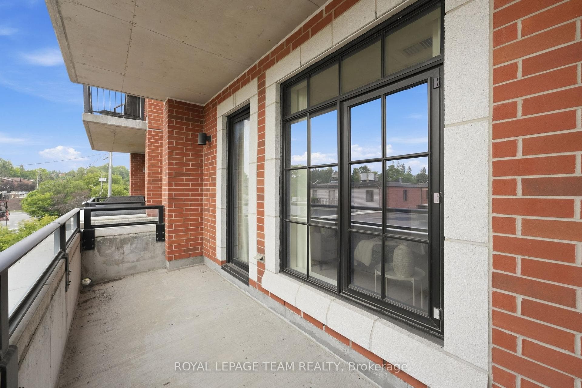 330 Loretta Avenue Unit 301 photo 25