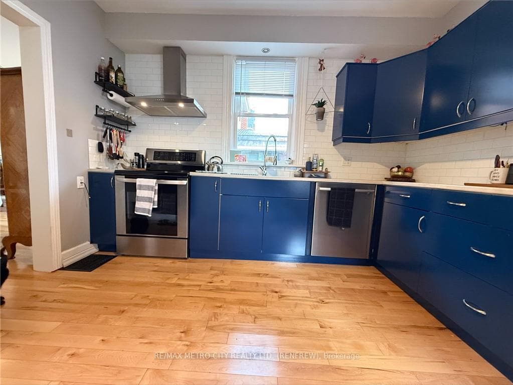 193 ROSS Street photo 7