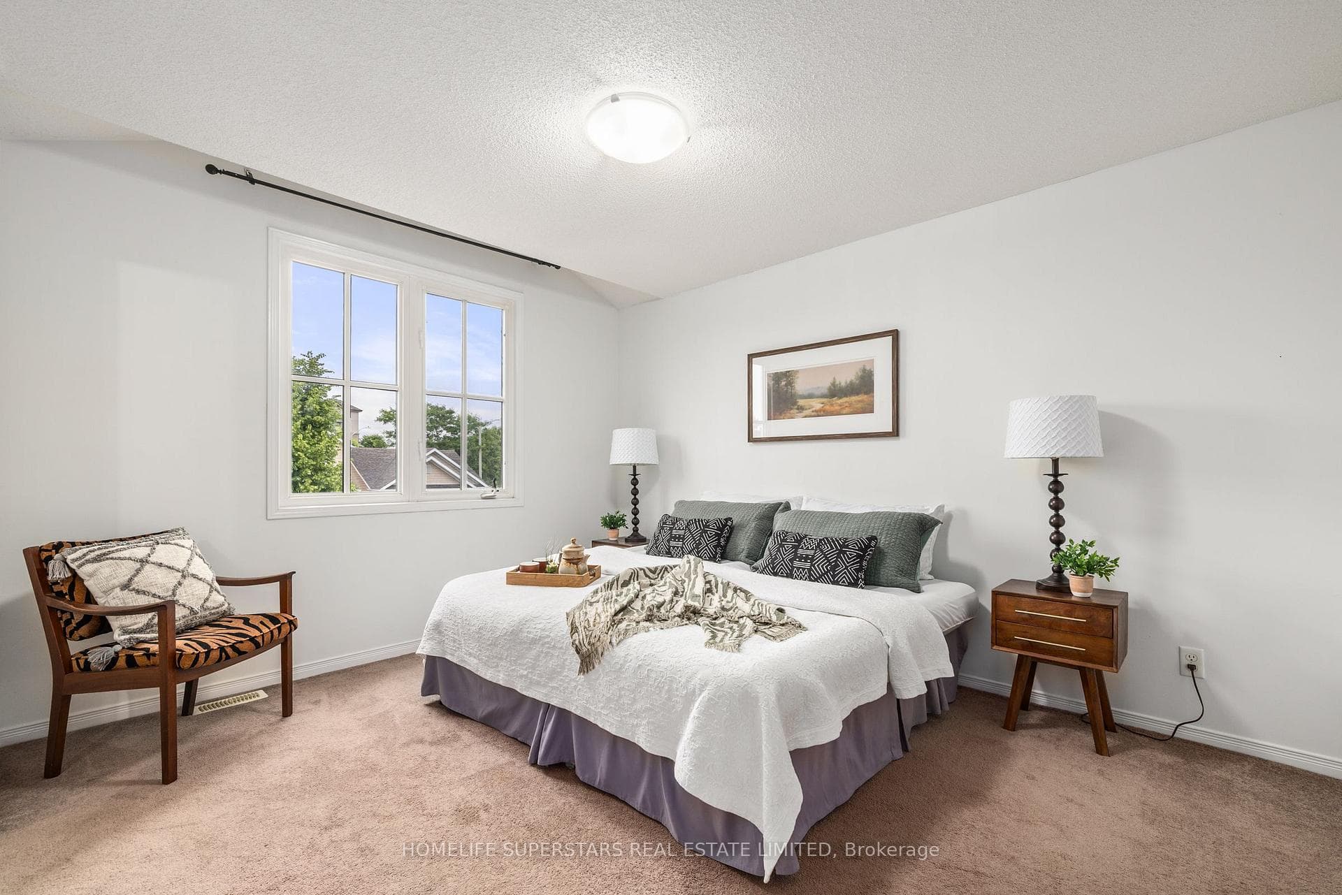 1379 Atkinson Street photo 21