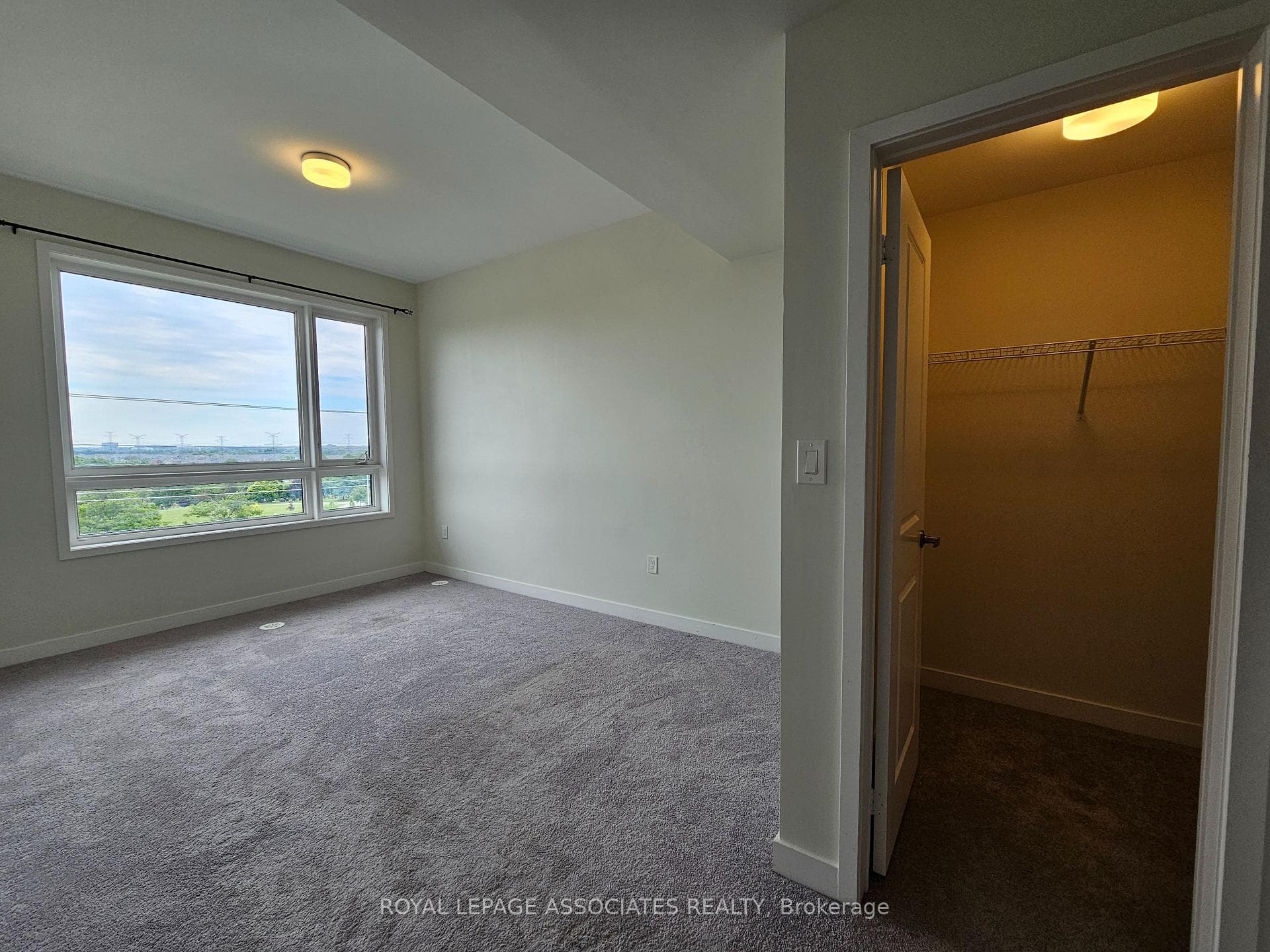 2550 Castlegate Crossing N/A Unit 413 photo 13