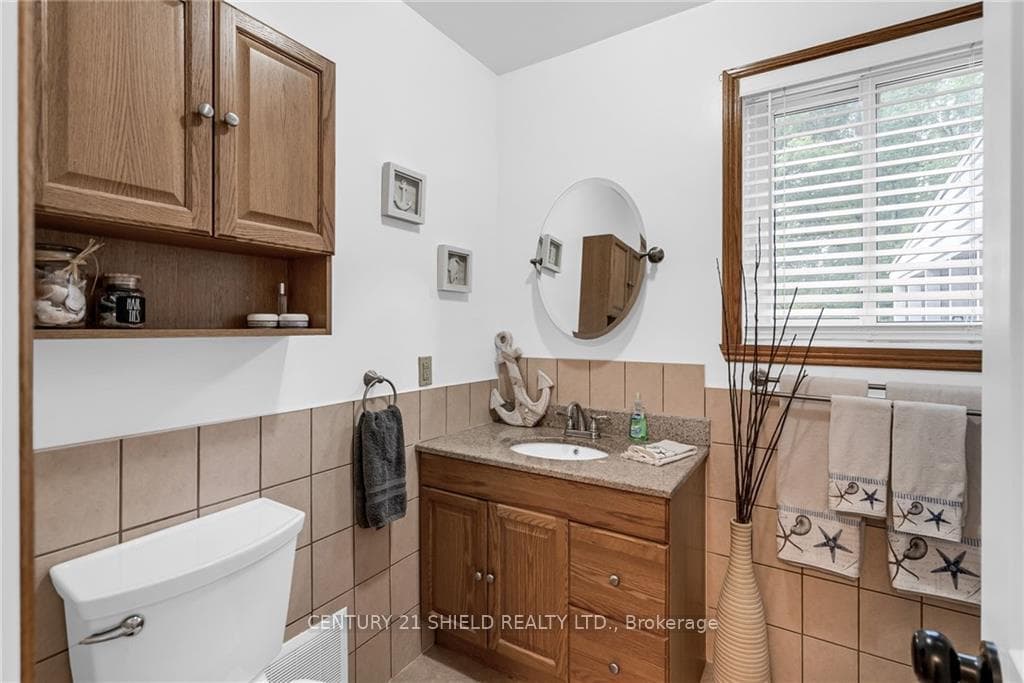 1707 DOVER Road photo 14