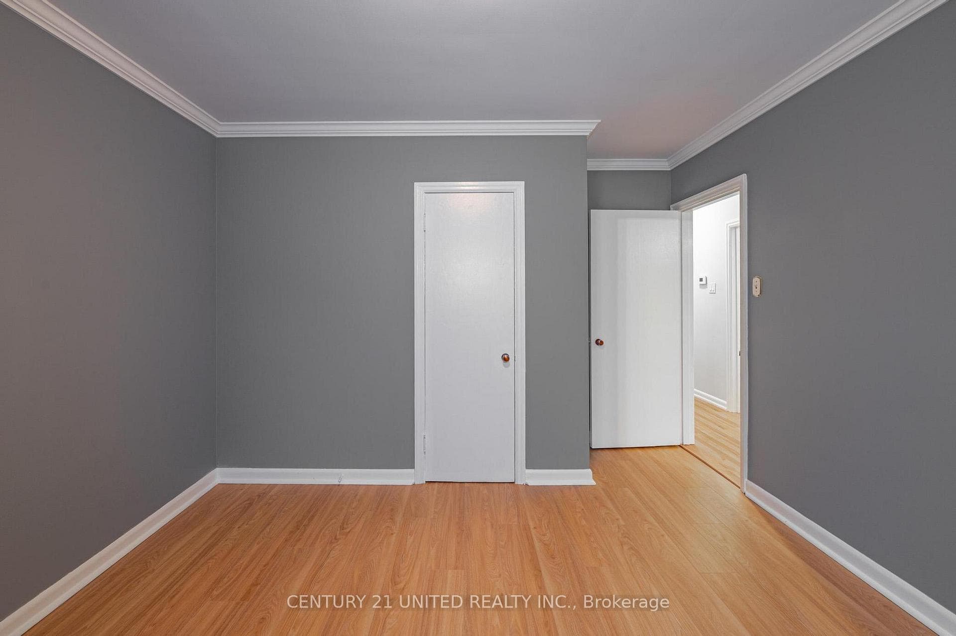 835 Barnardo Avenue photo 12