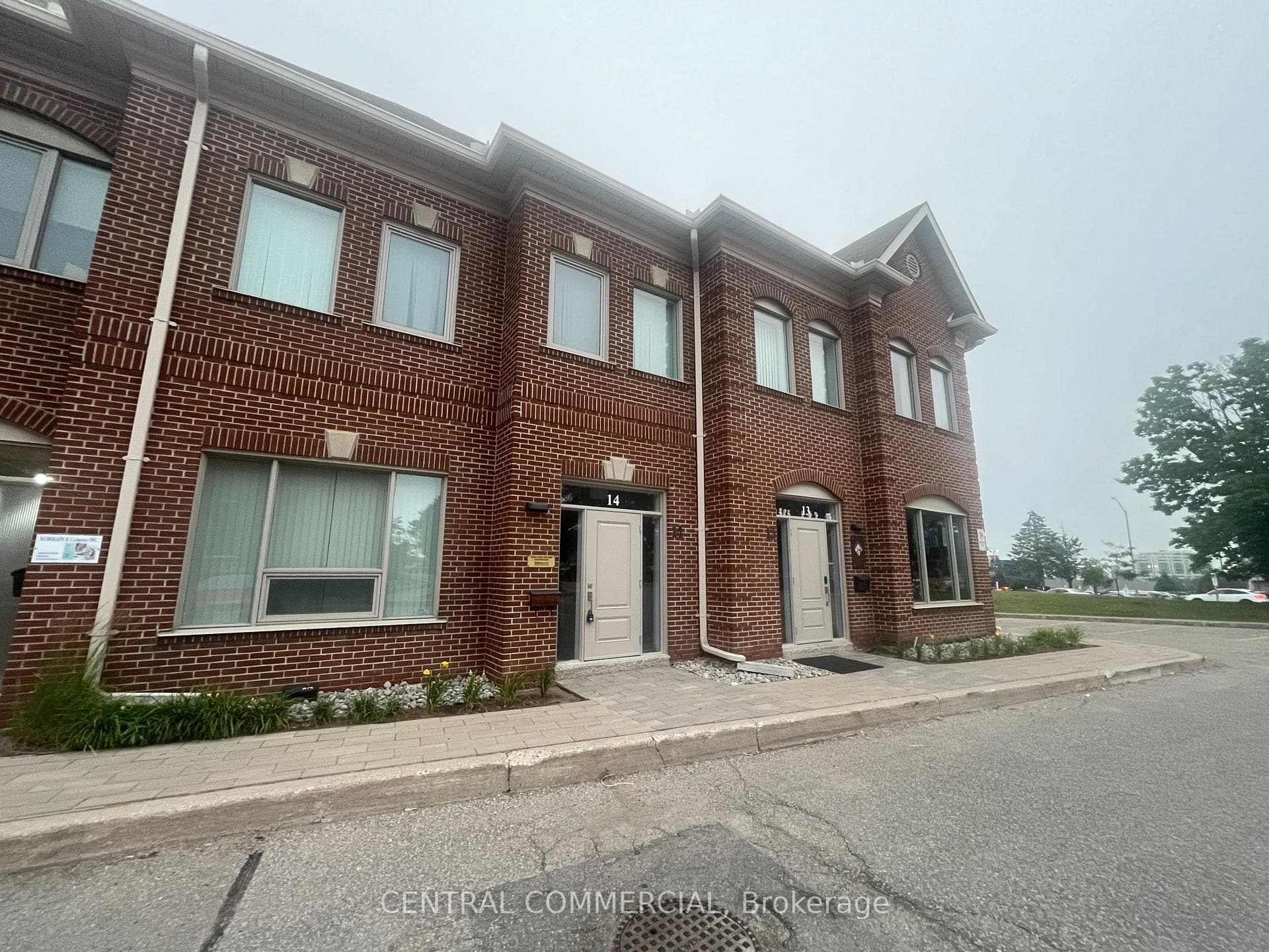 30 Wertheim Court Unit 14A photo 1