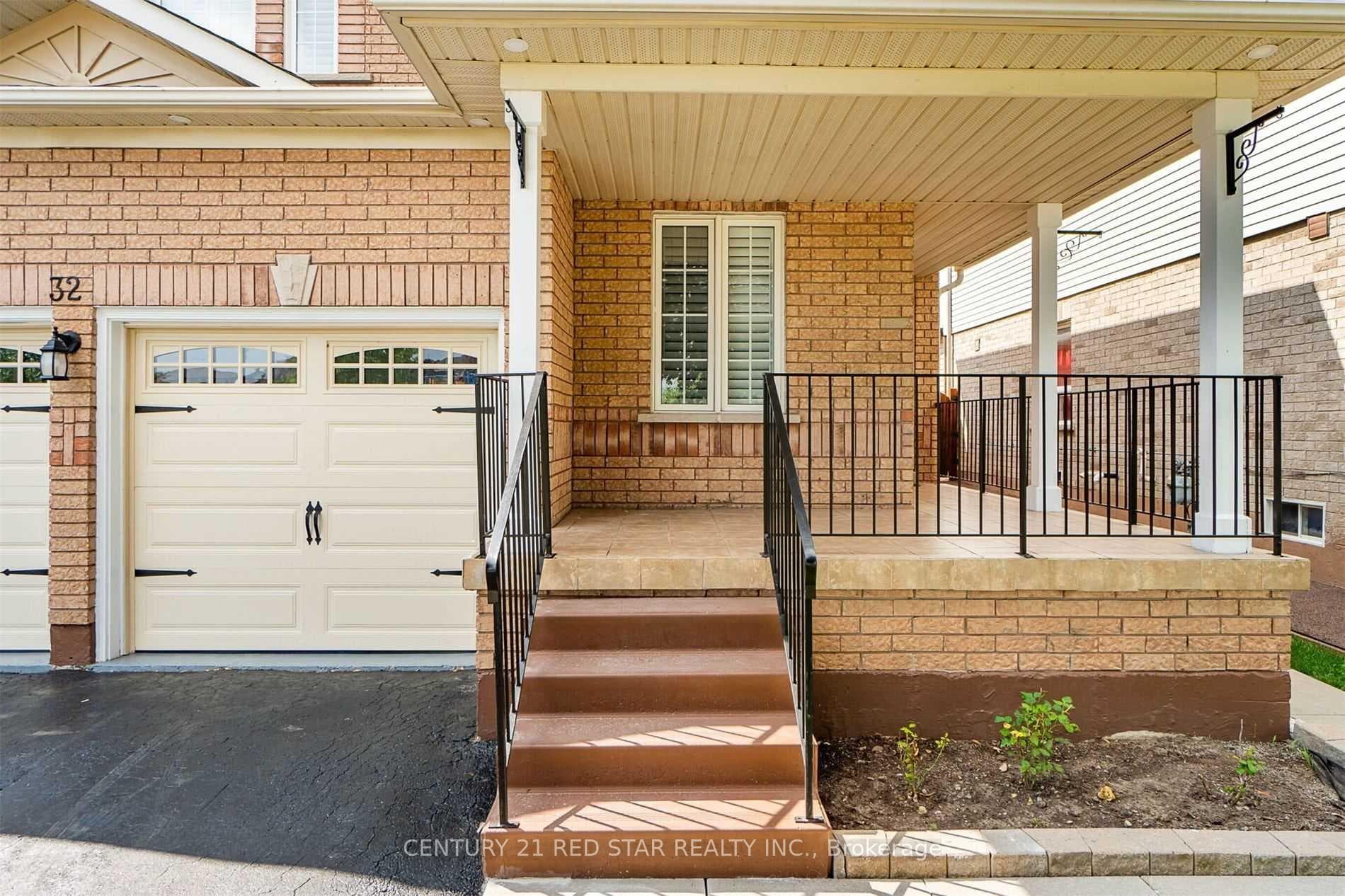 32 Gold Park Place photo 2