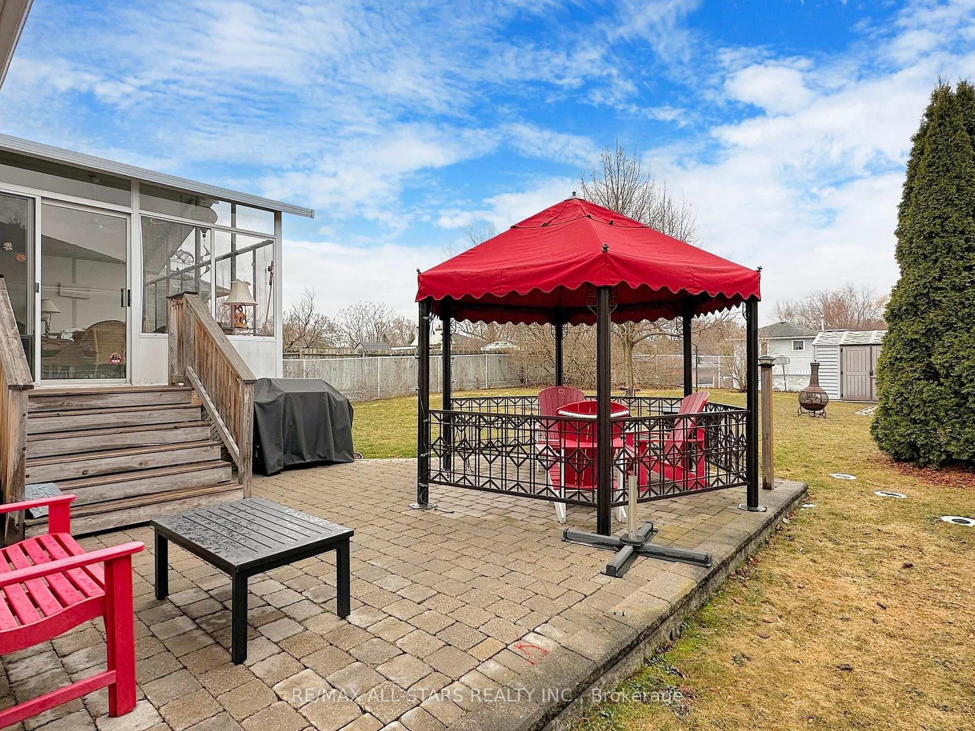 287 Hollywood Drive photo 44