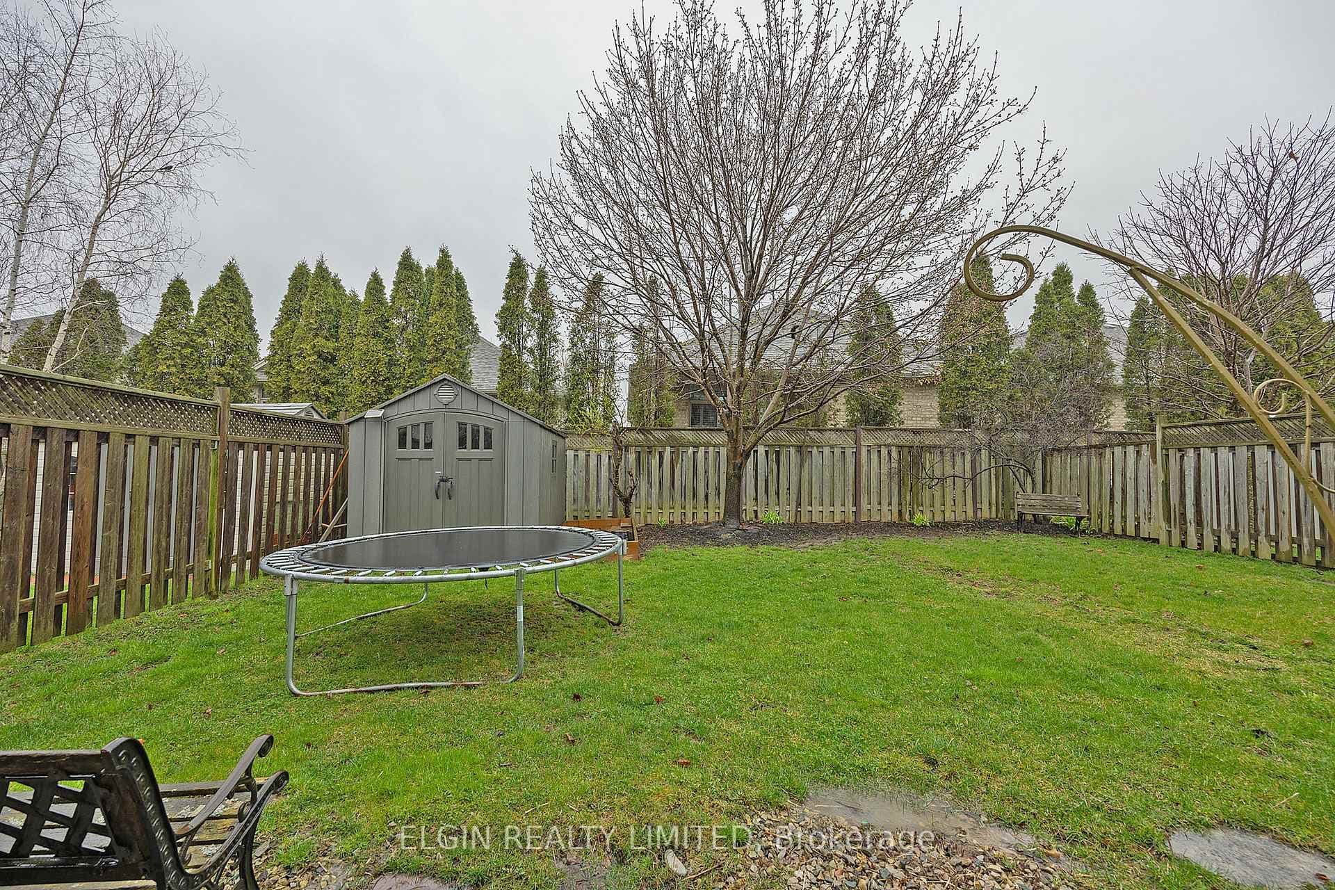 21 Fenwick Court photo 36
