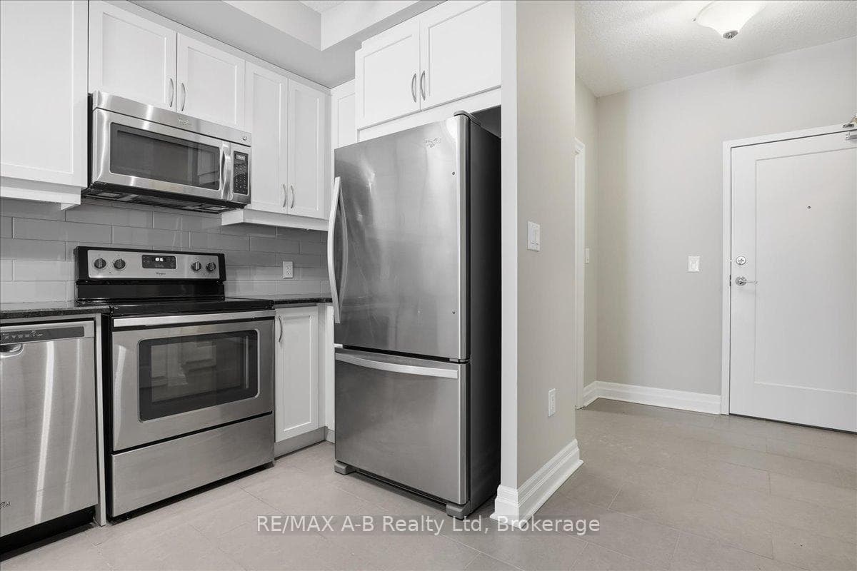 255 John Street Unit 107 photo 5