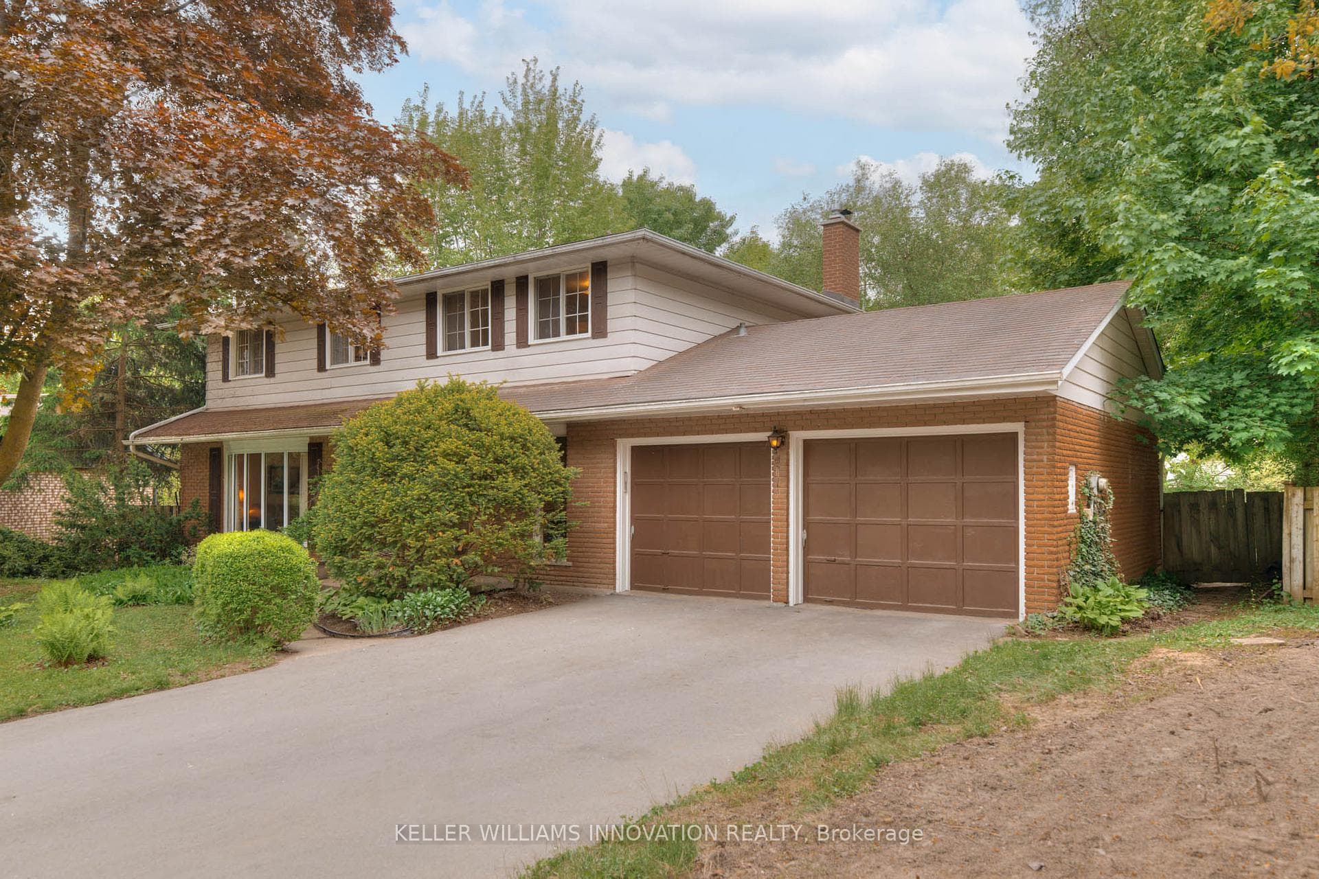 361 Coleridge Place photo 44