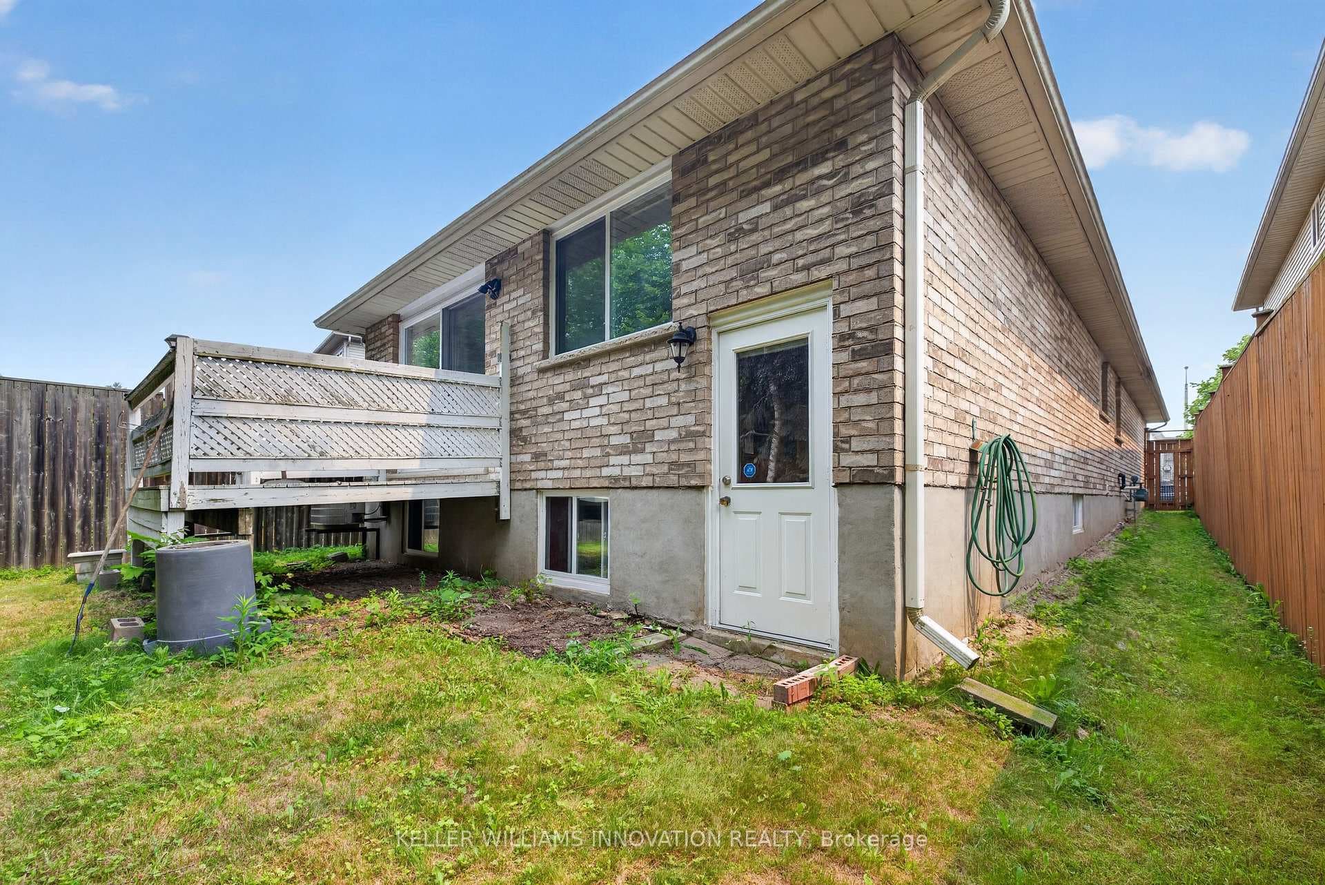 95 Tovell Drive photo 39