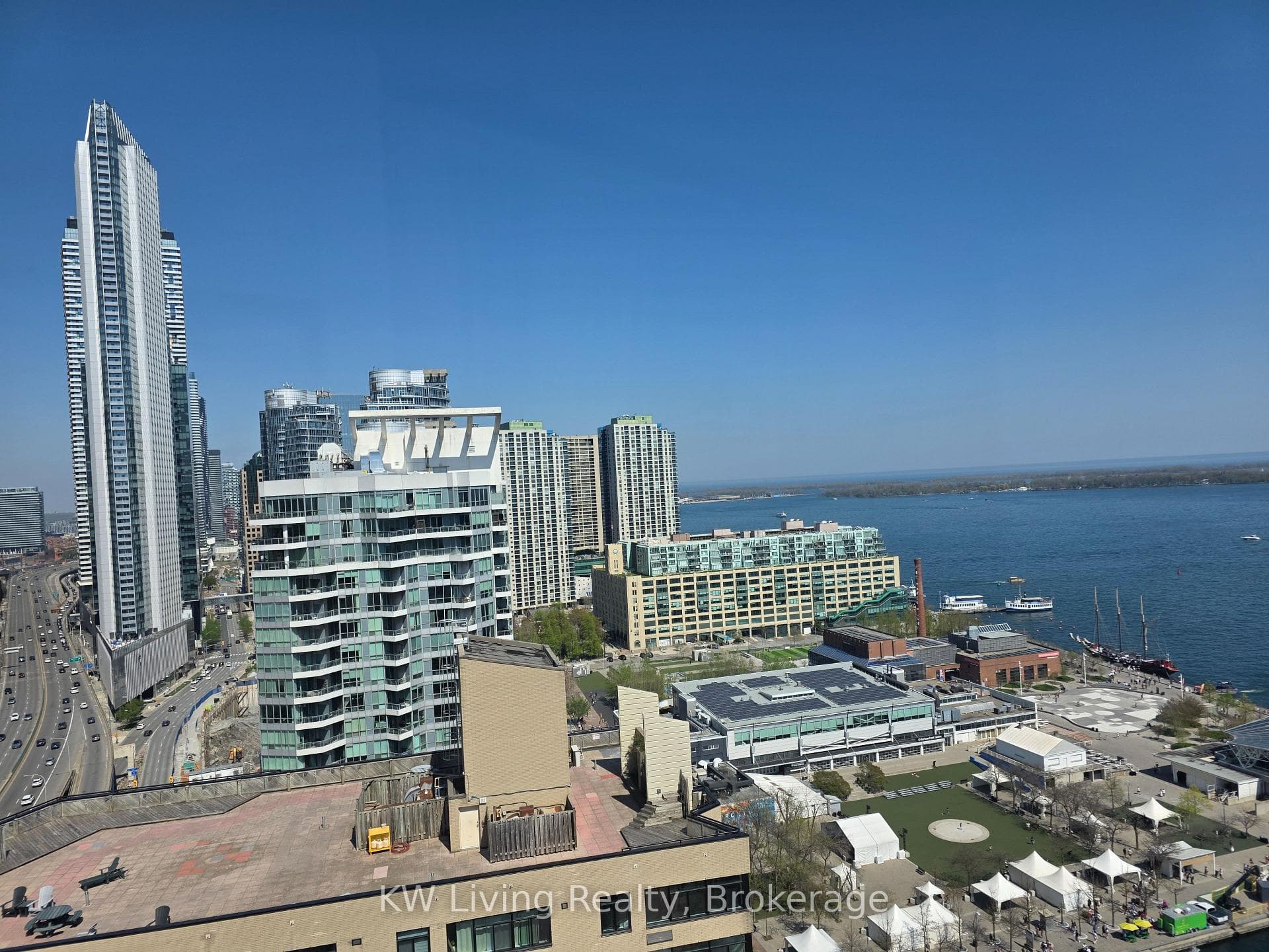 260 Queens Quay Unit 2608 photo 19