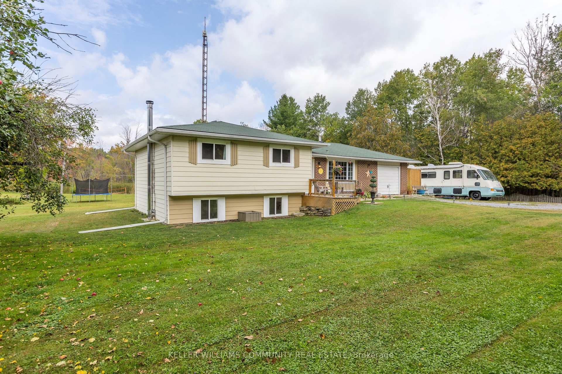 8980 County road 50 Road photo 2