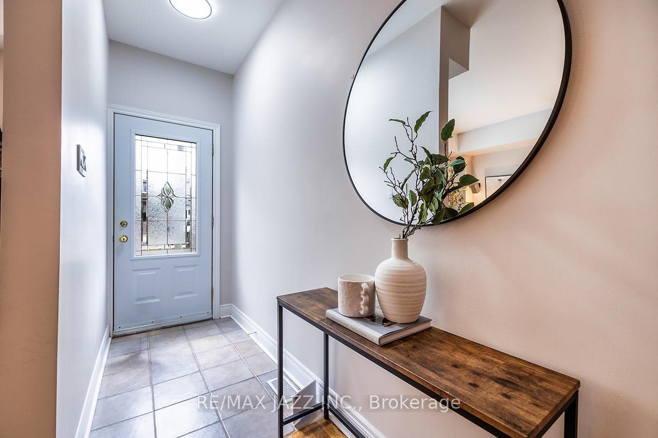 33 South Bonnington Avenue photo 5