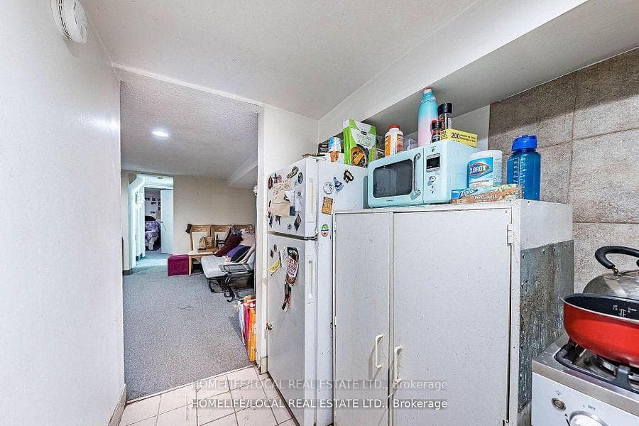 280 St Clarens Avenue photo 43