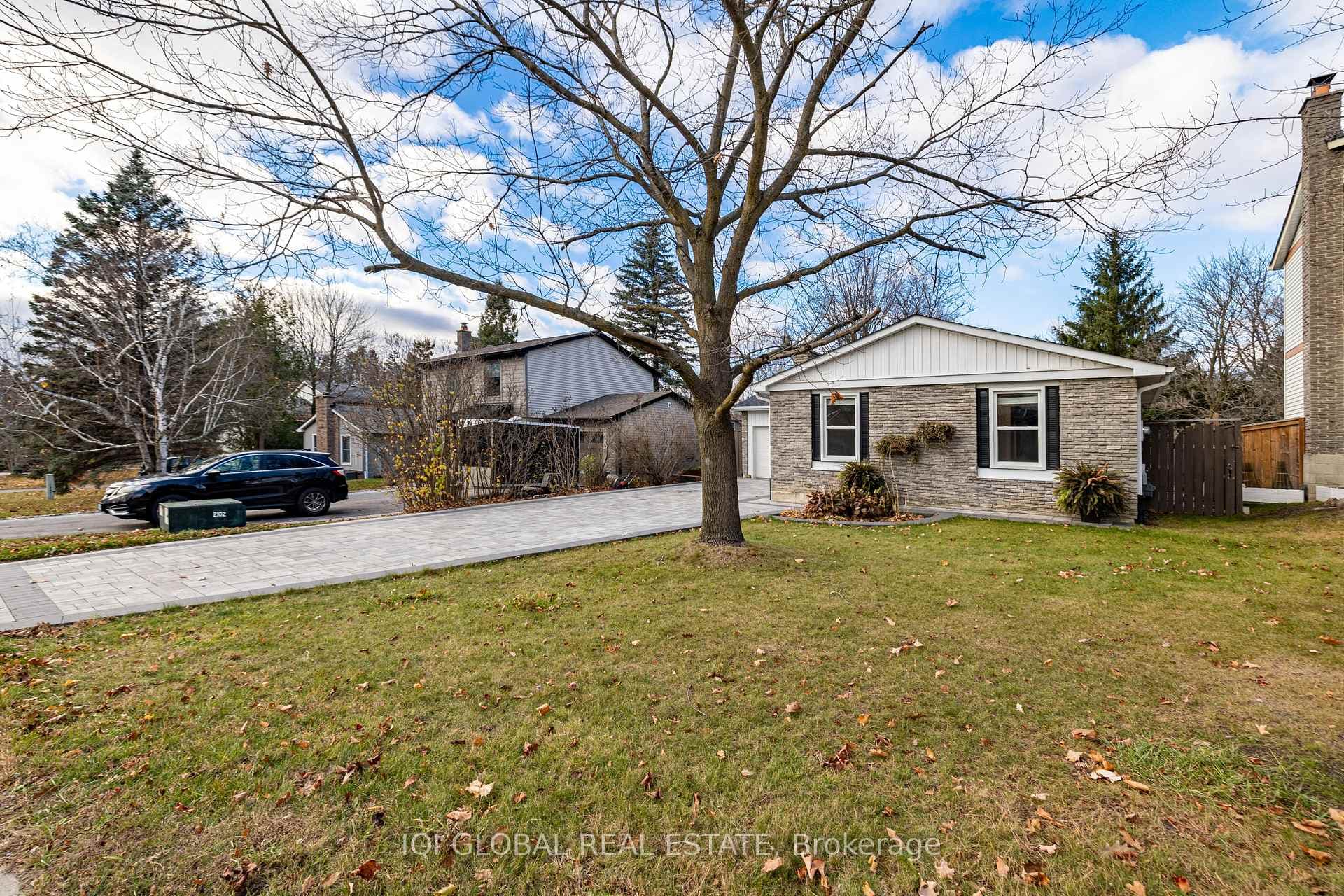 927 Elgin Street photo 32