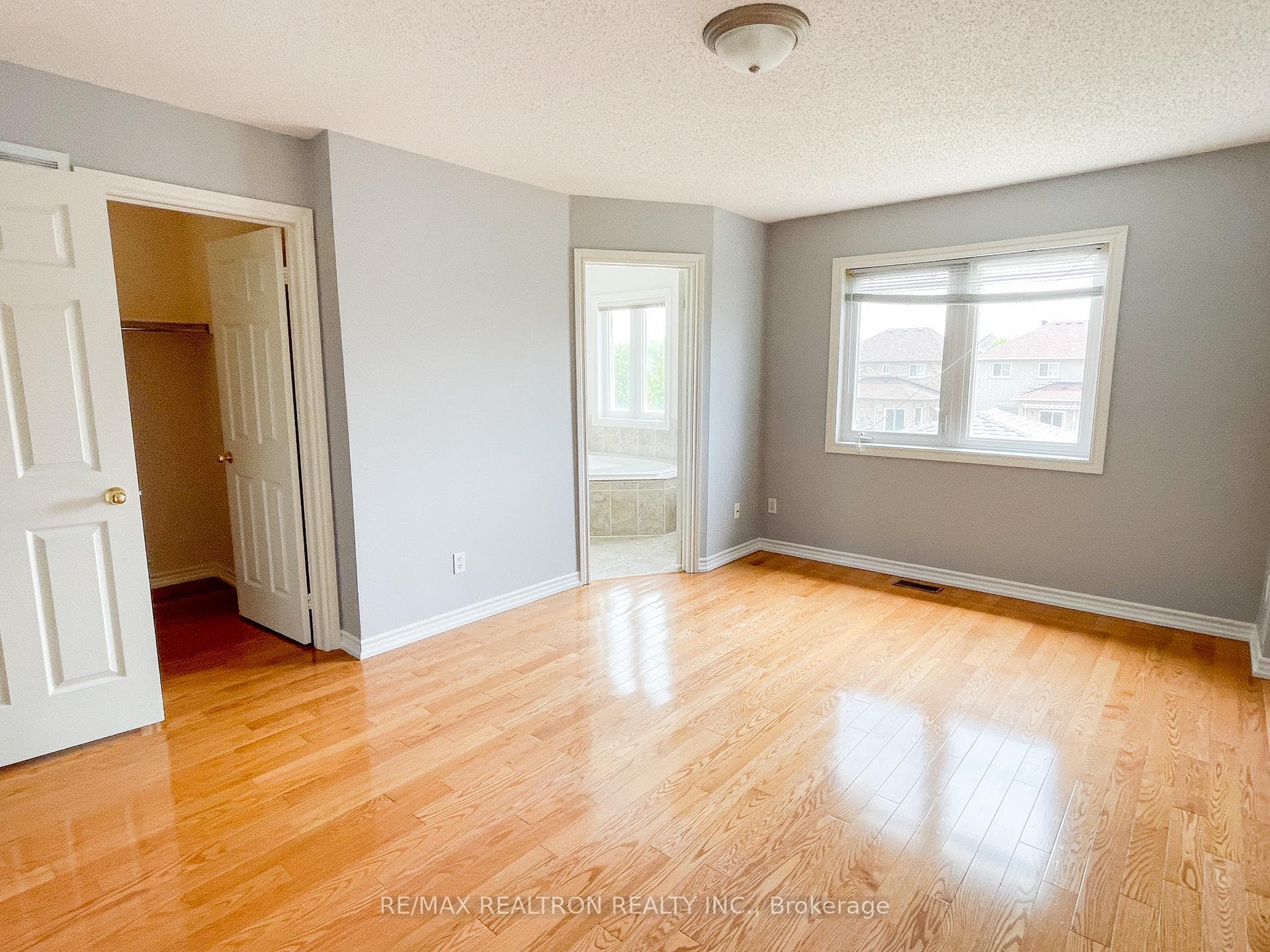 155 South Unionville Avenue photo 22