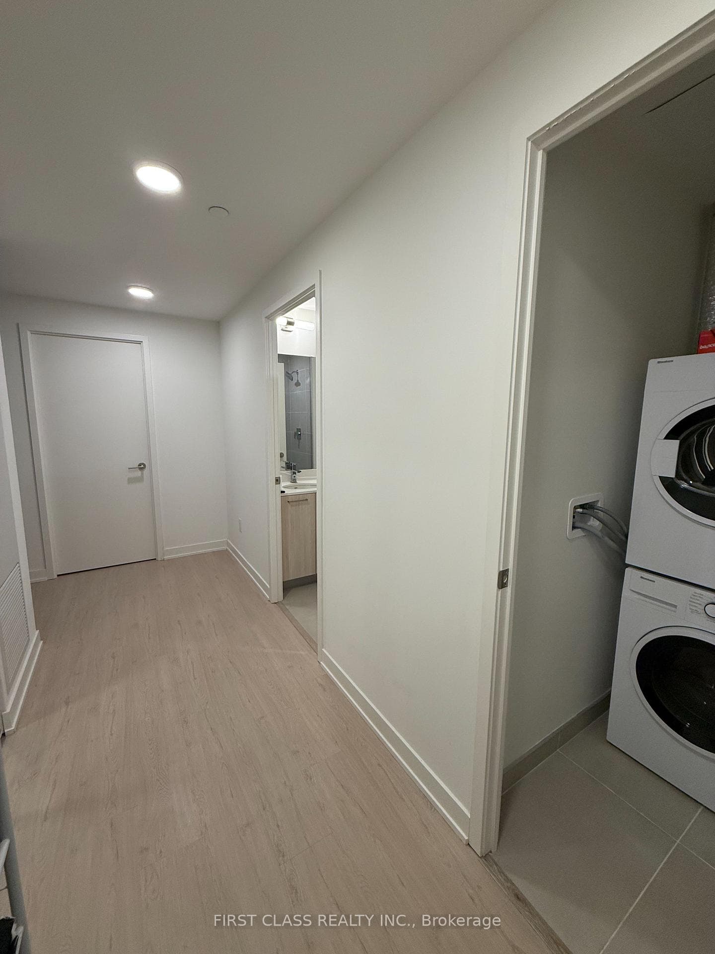 65 Mutual Street Unit 2804 photo 11