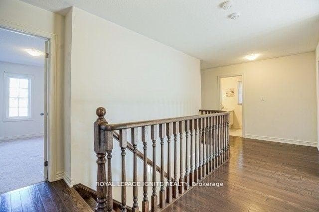 2524 Bandsman Crescent Unit Main photo 13