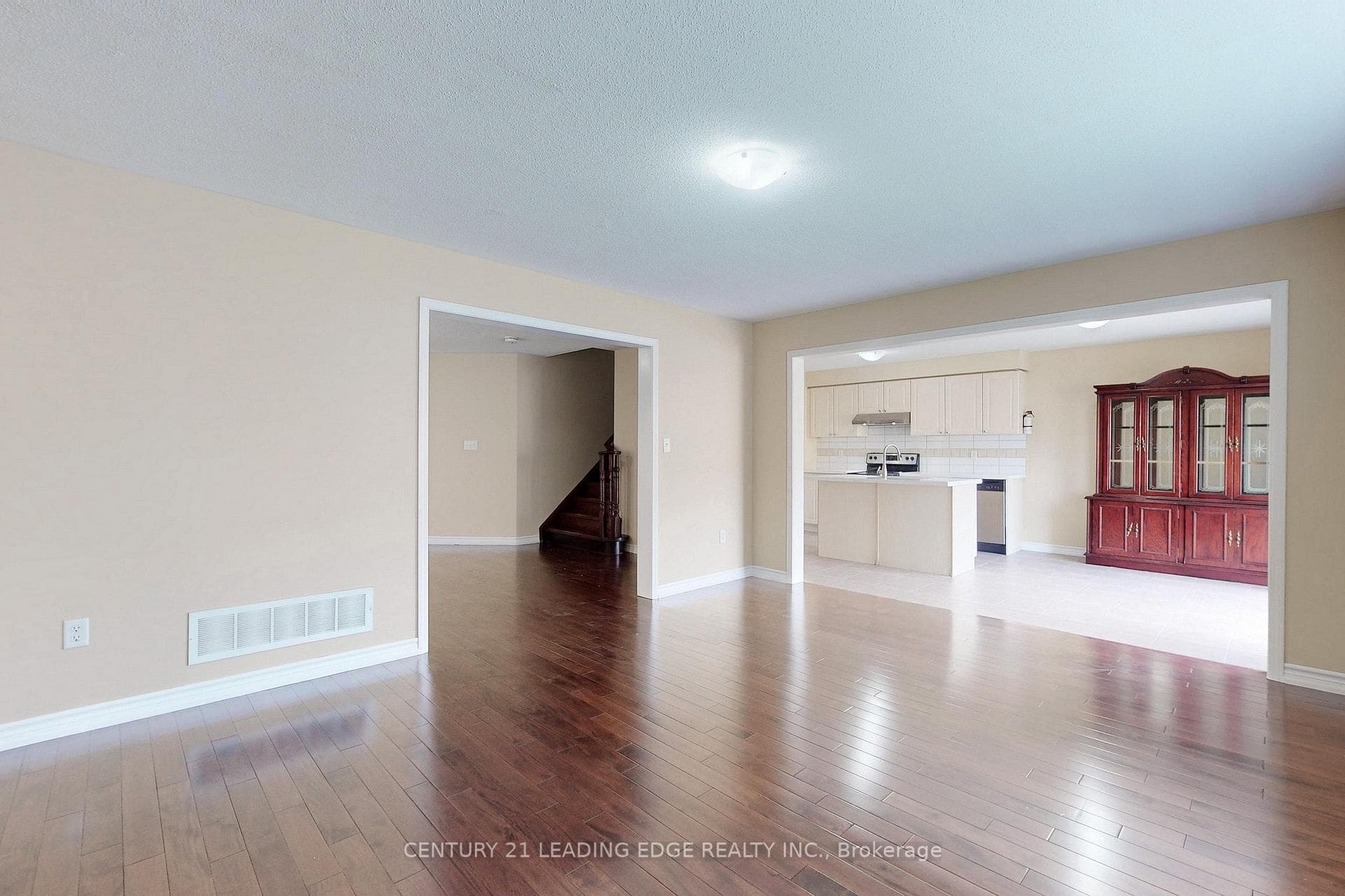 6 FIRWOOD Crescent Unit MAIN photo 7
