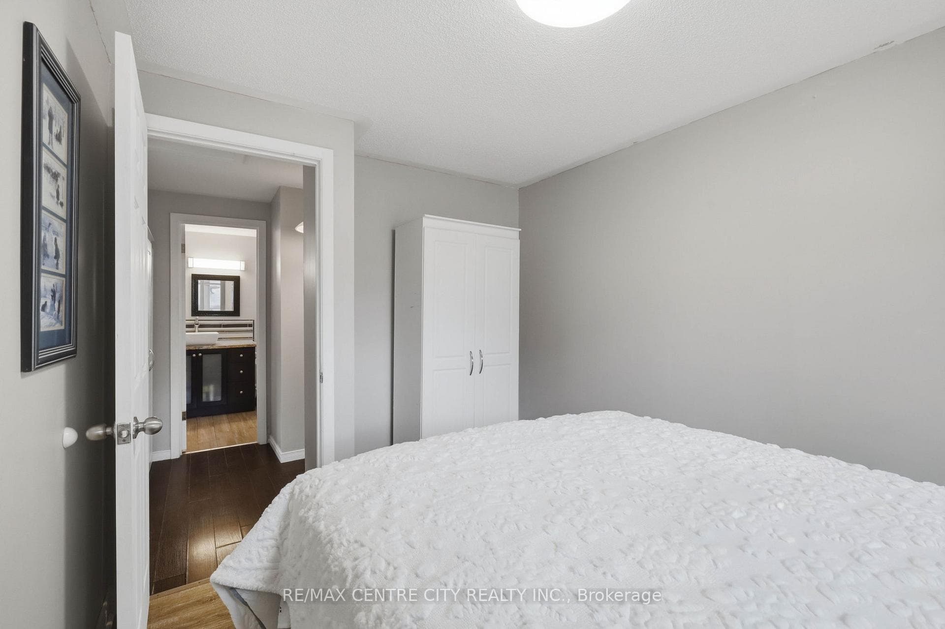 419 Ferndale Avenue photo 24