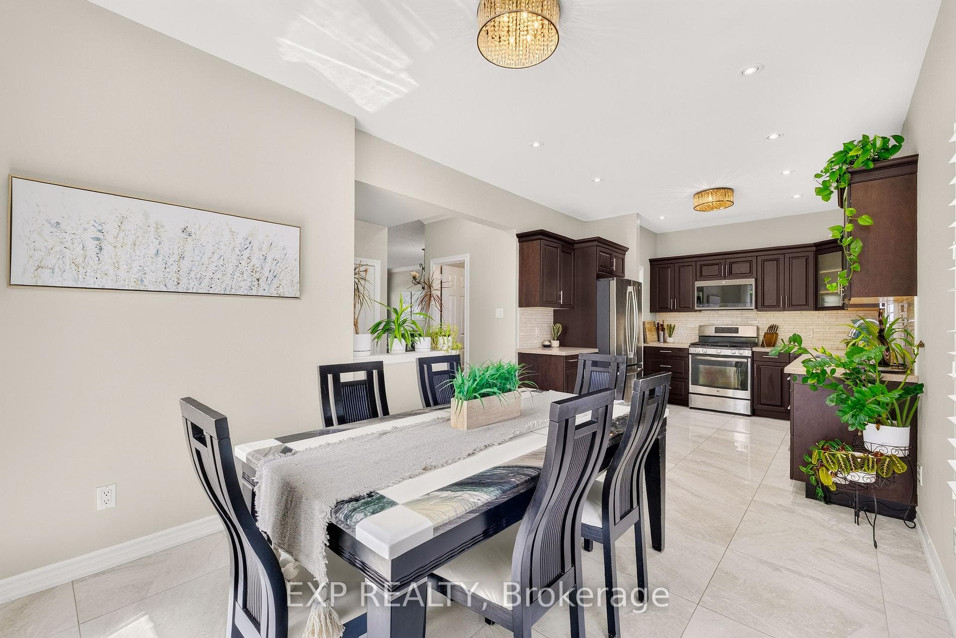 620 Munich Circle photo 20