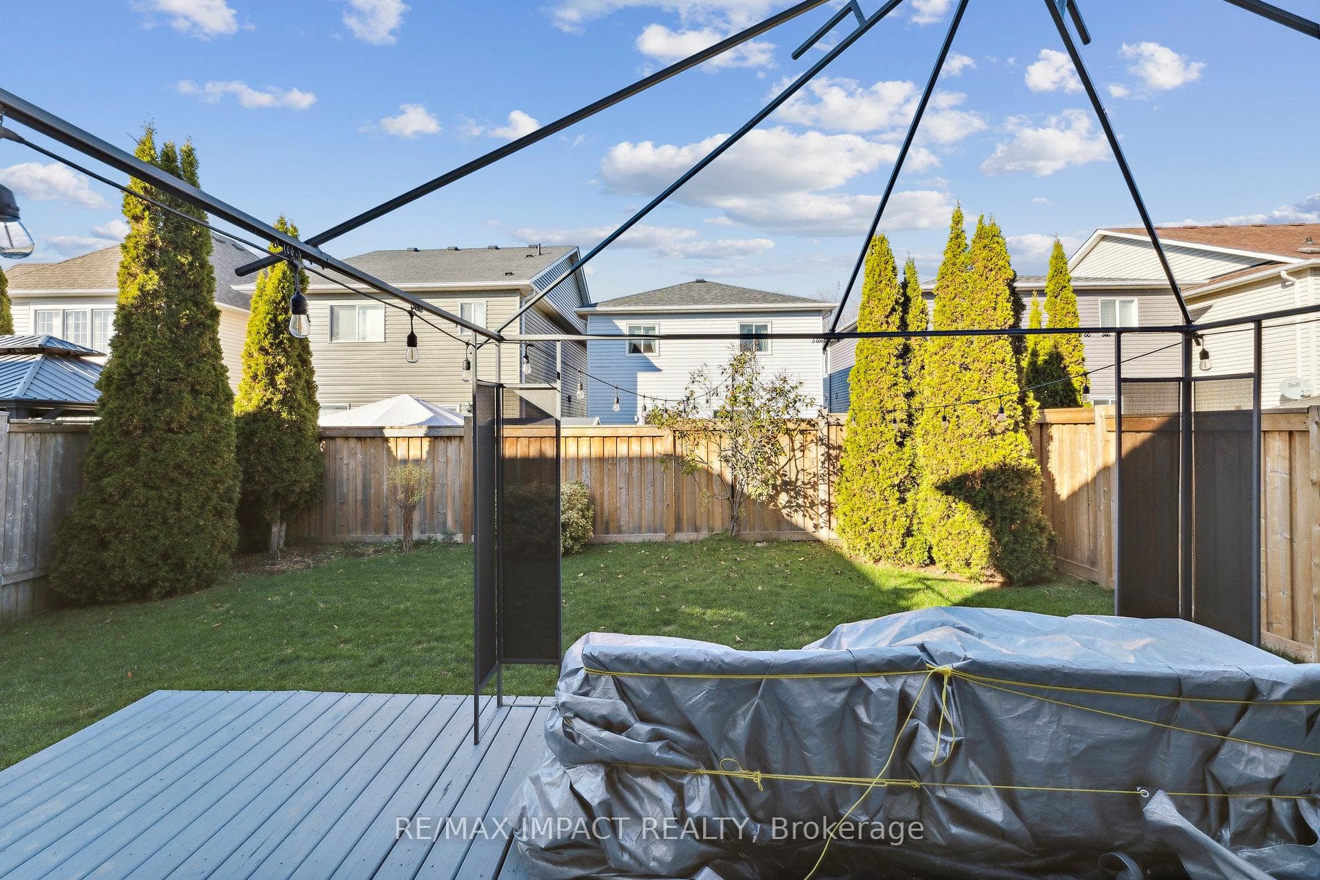 10 Caldwell Crescent photo 29