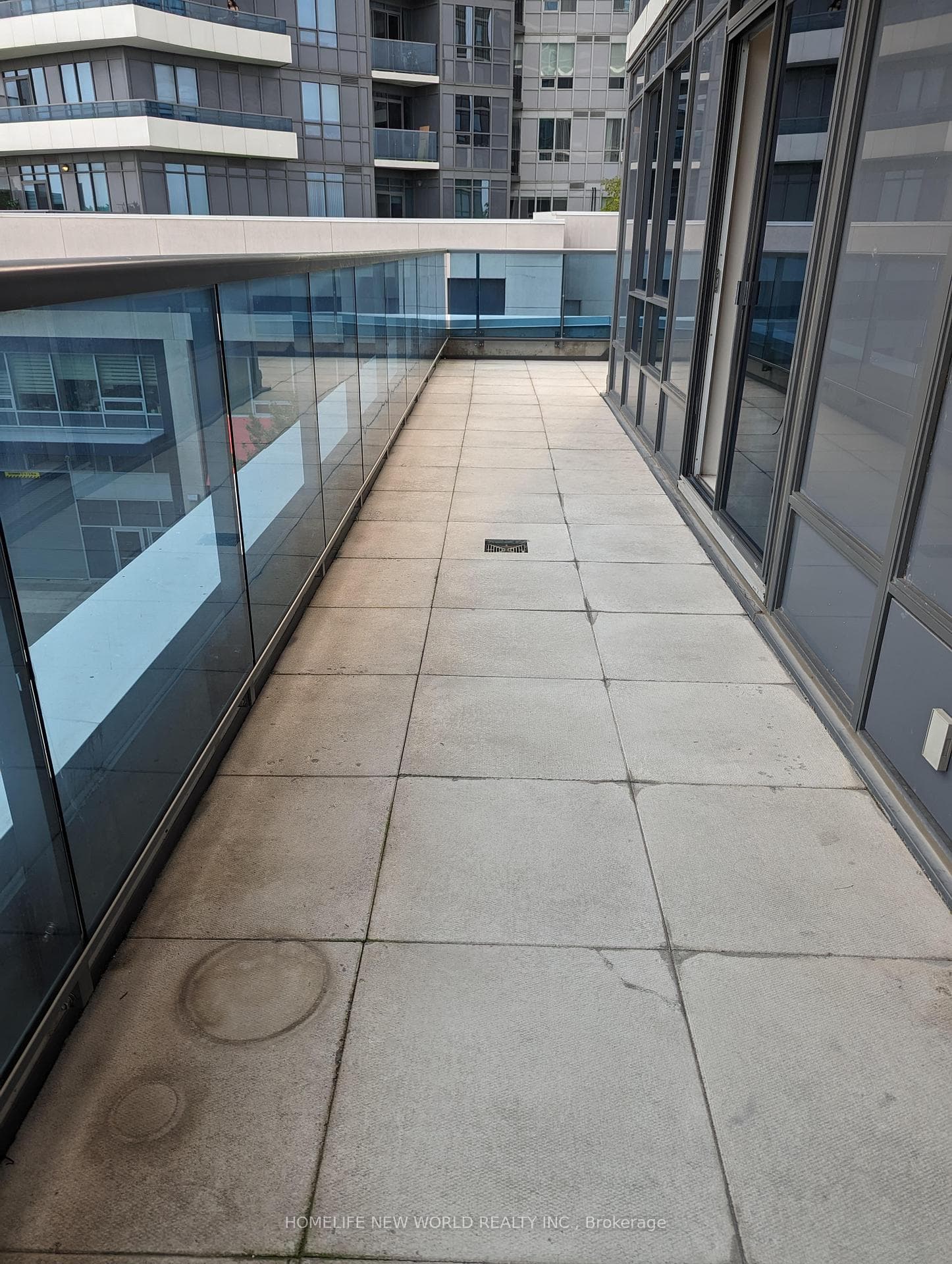 7165 Yonge Street Unit 430 photo 9