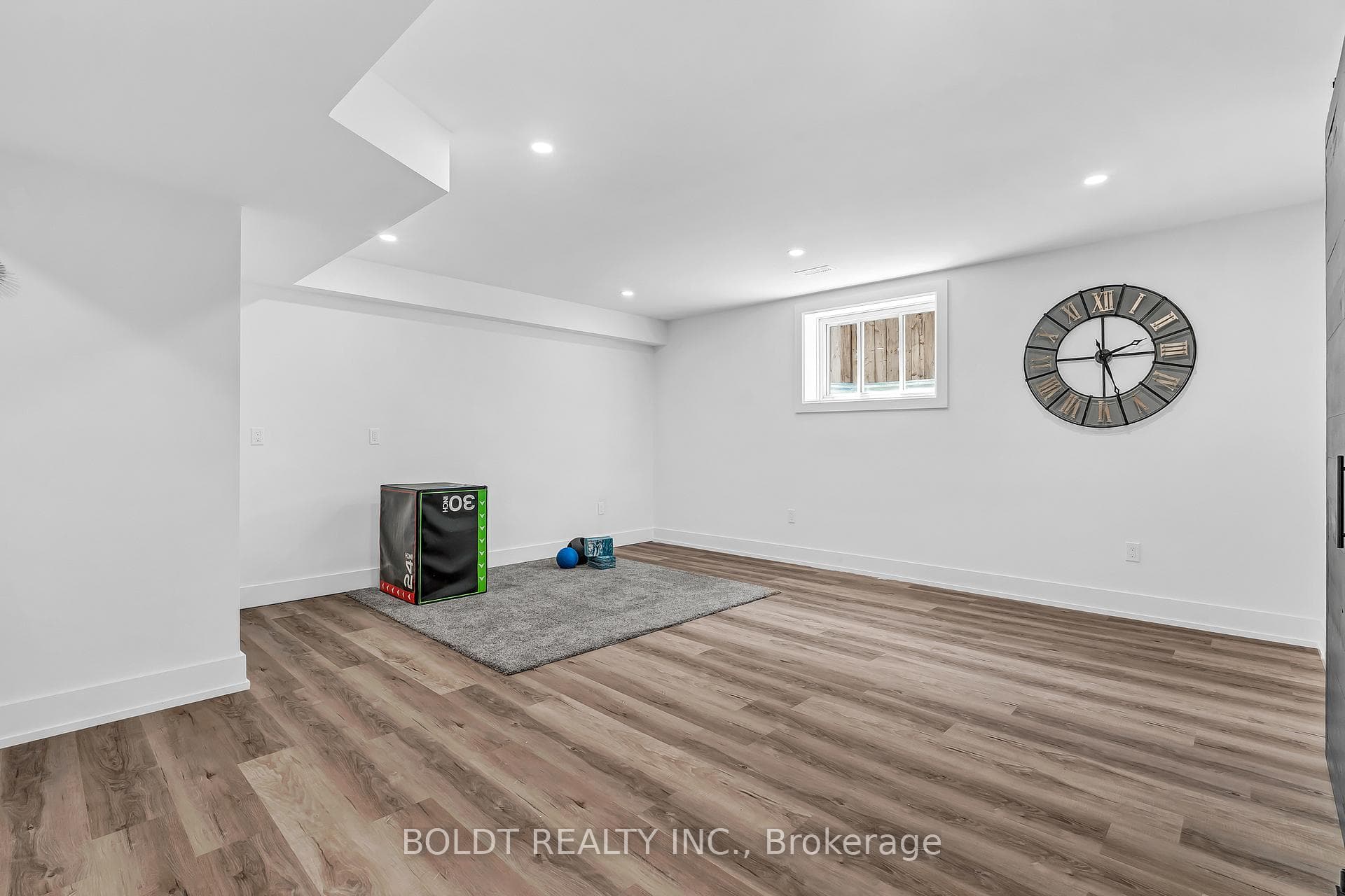 14 Bergenstein Crescent photo 38
