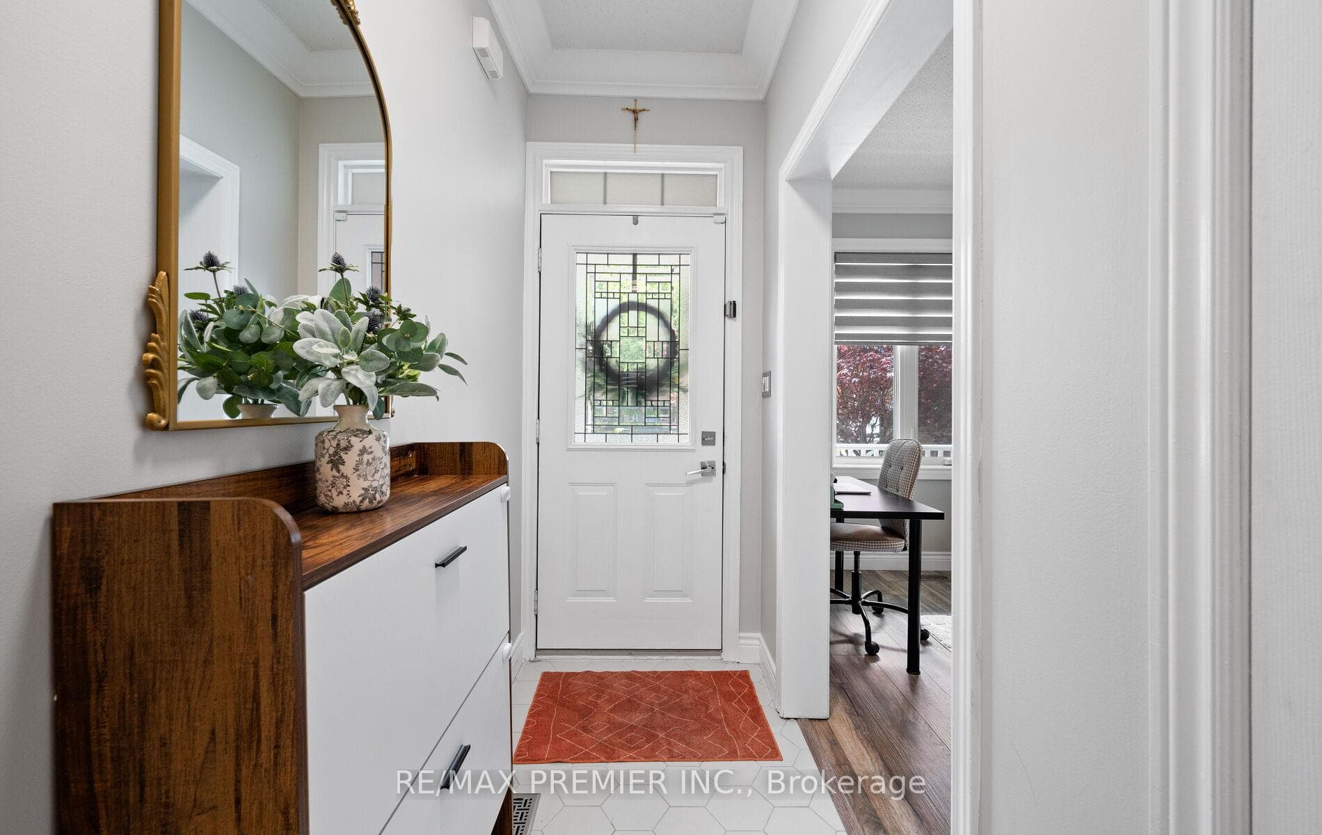 283 Kirkvalley Crescent photo 5