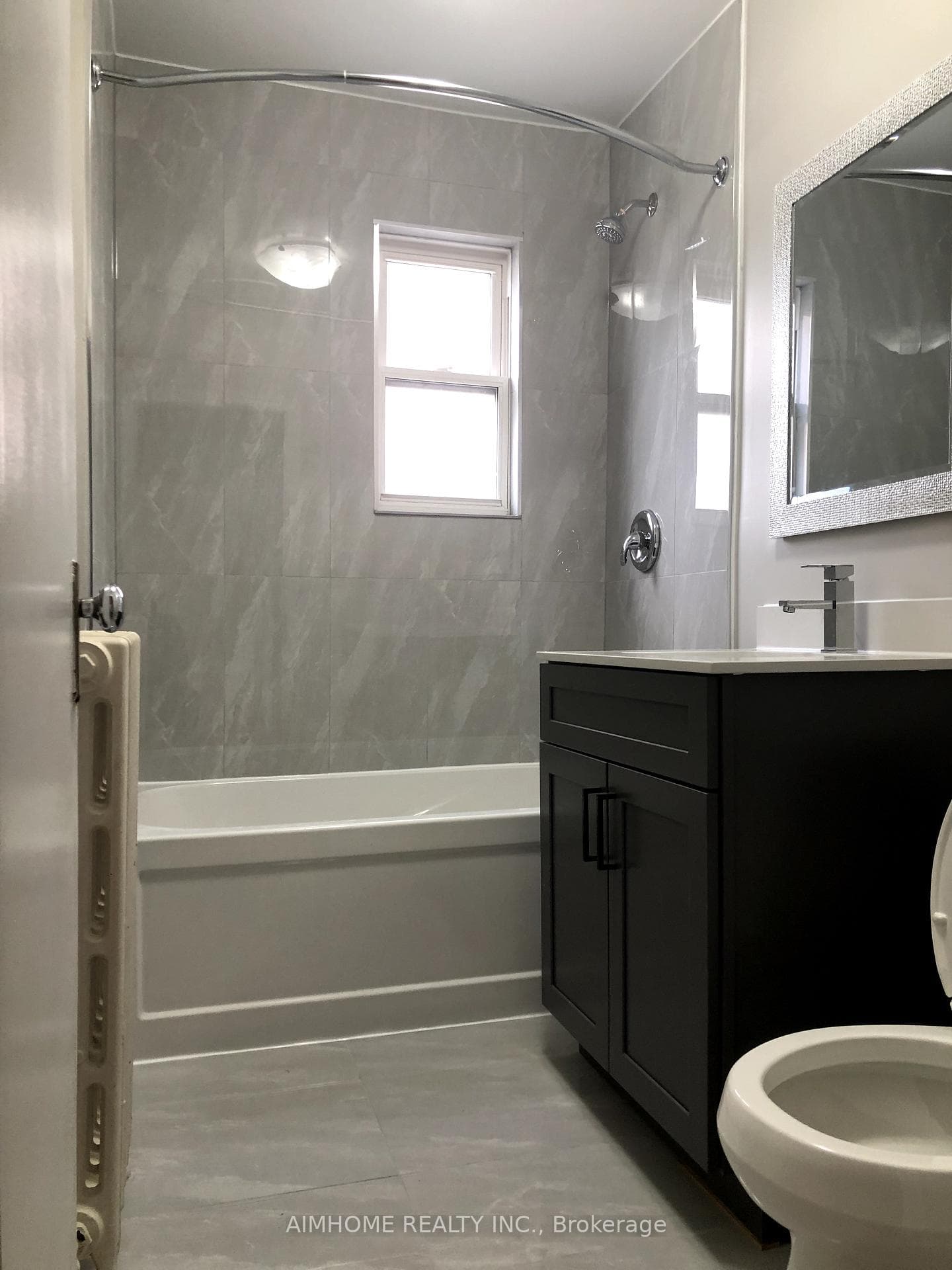 1217 Avenue Road Unit 1 photo 10
