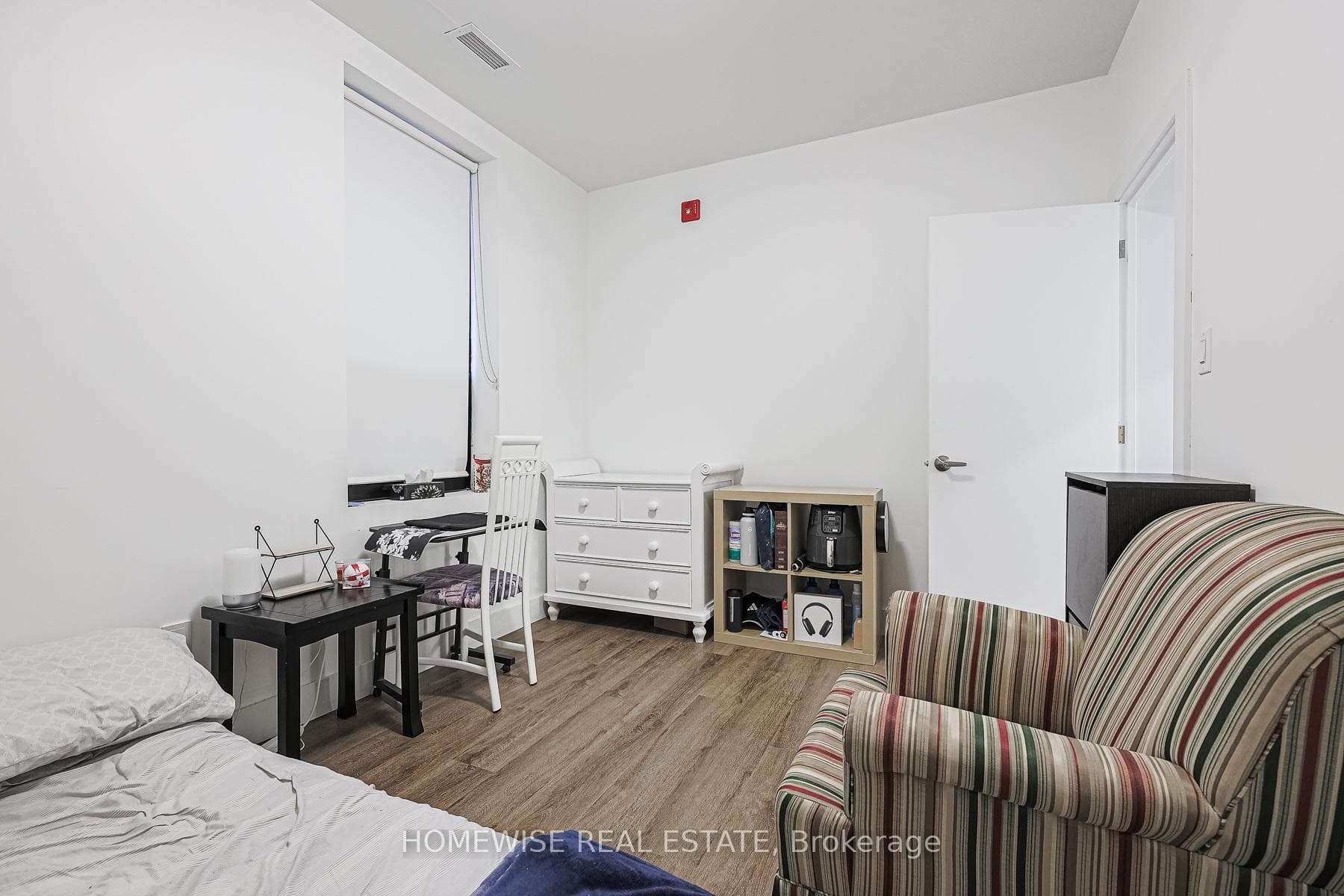 3020 Dundas Street Unit 102 photo 14
