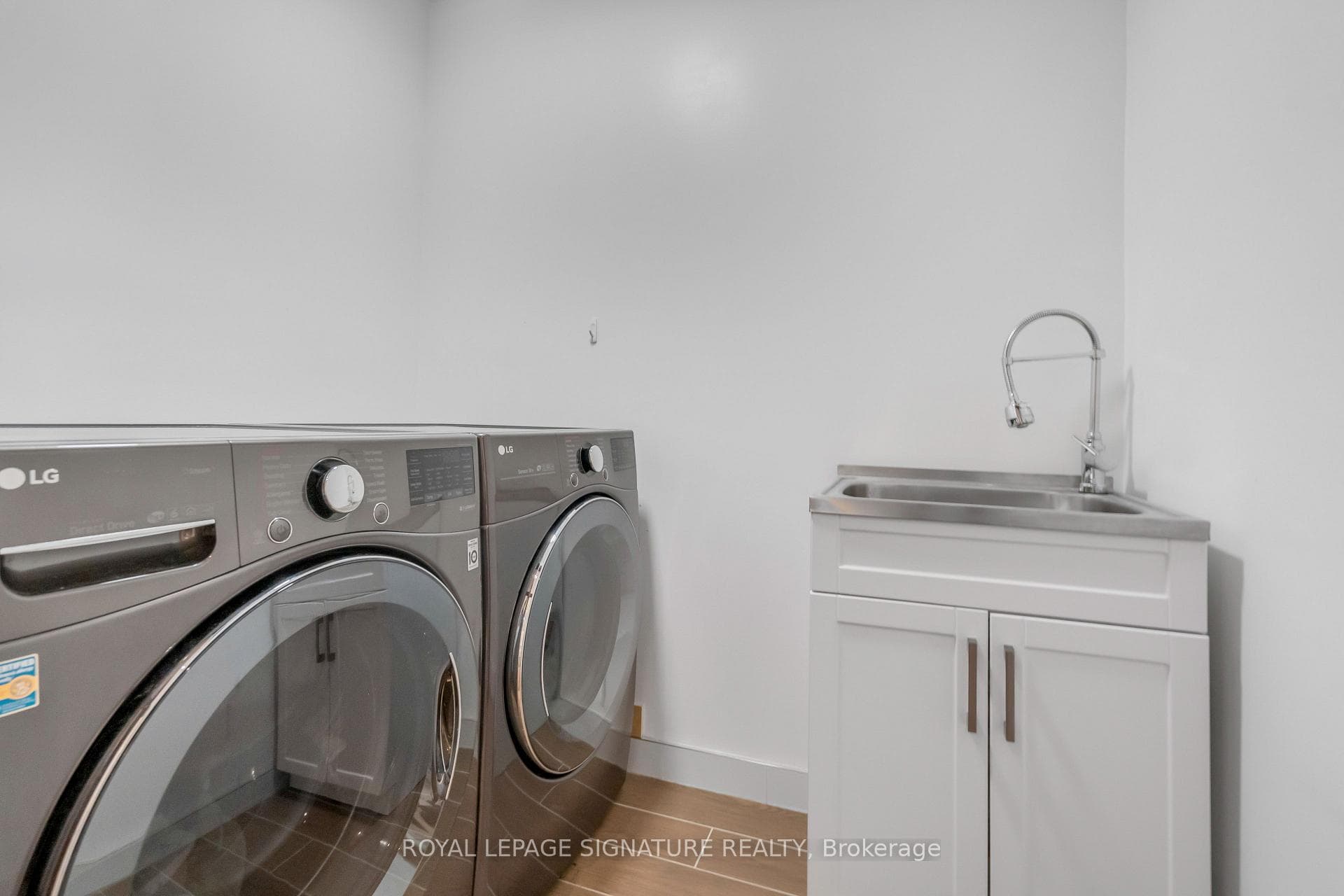 2D Bexley Crescent photo 30