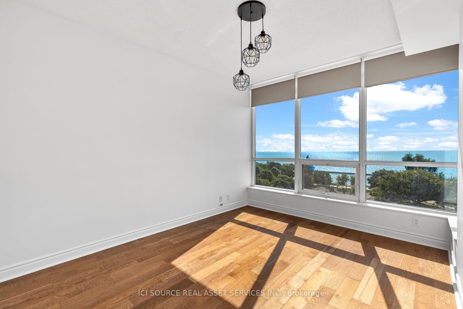 1910 Lake Shore Boulevard Unit 708 photo 16