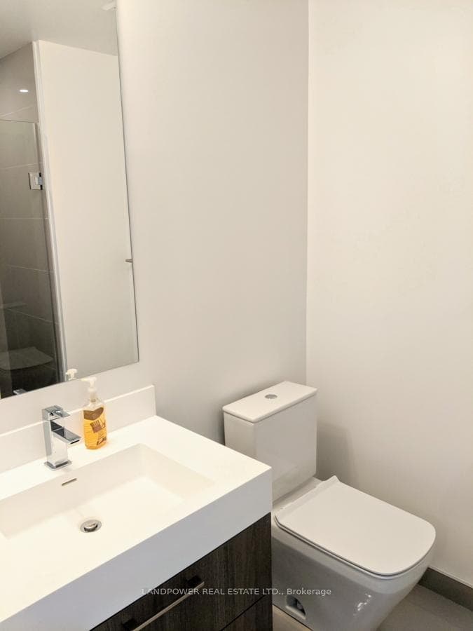 1 Yorkville Avenue Unit 1908 photo 13