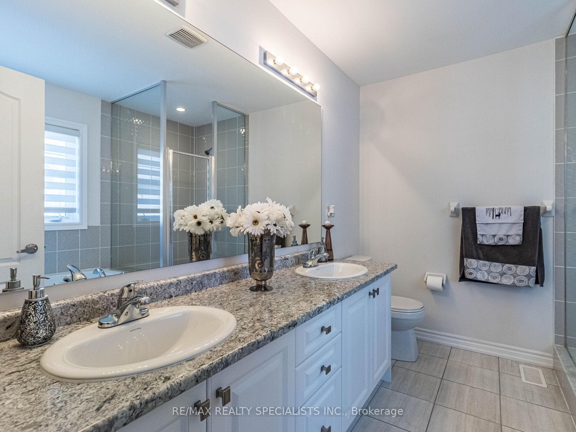 Master Ensuite