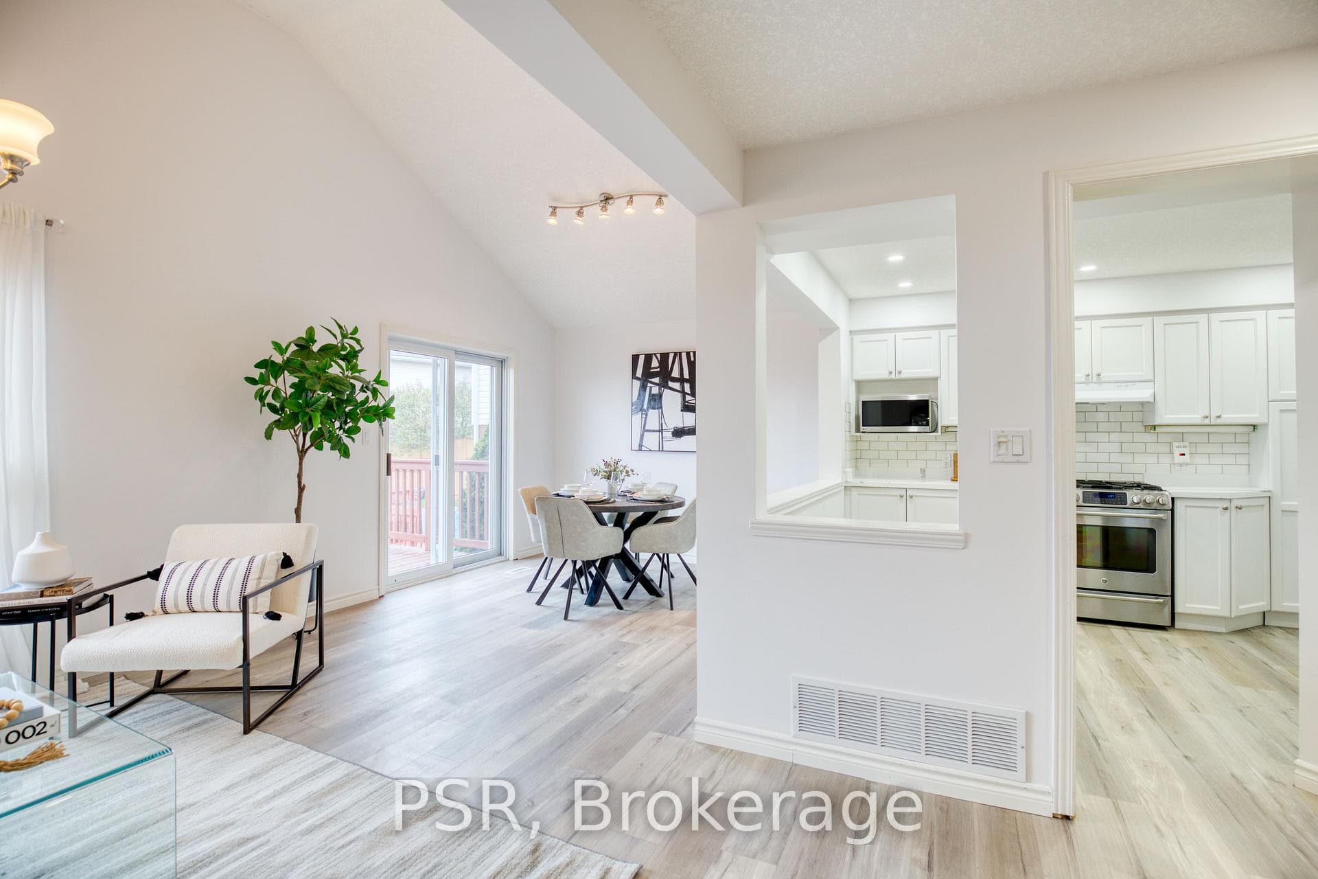 1153 Countrystone Drive photo 8